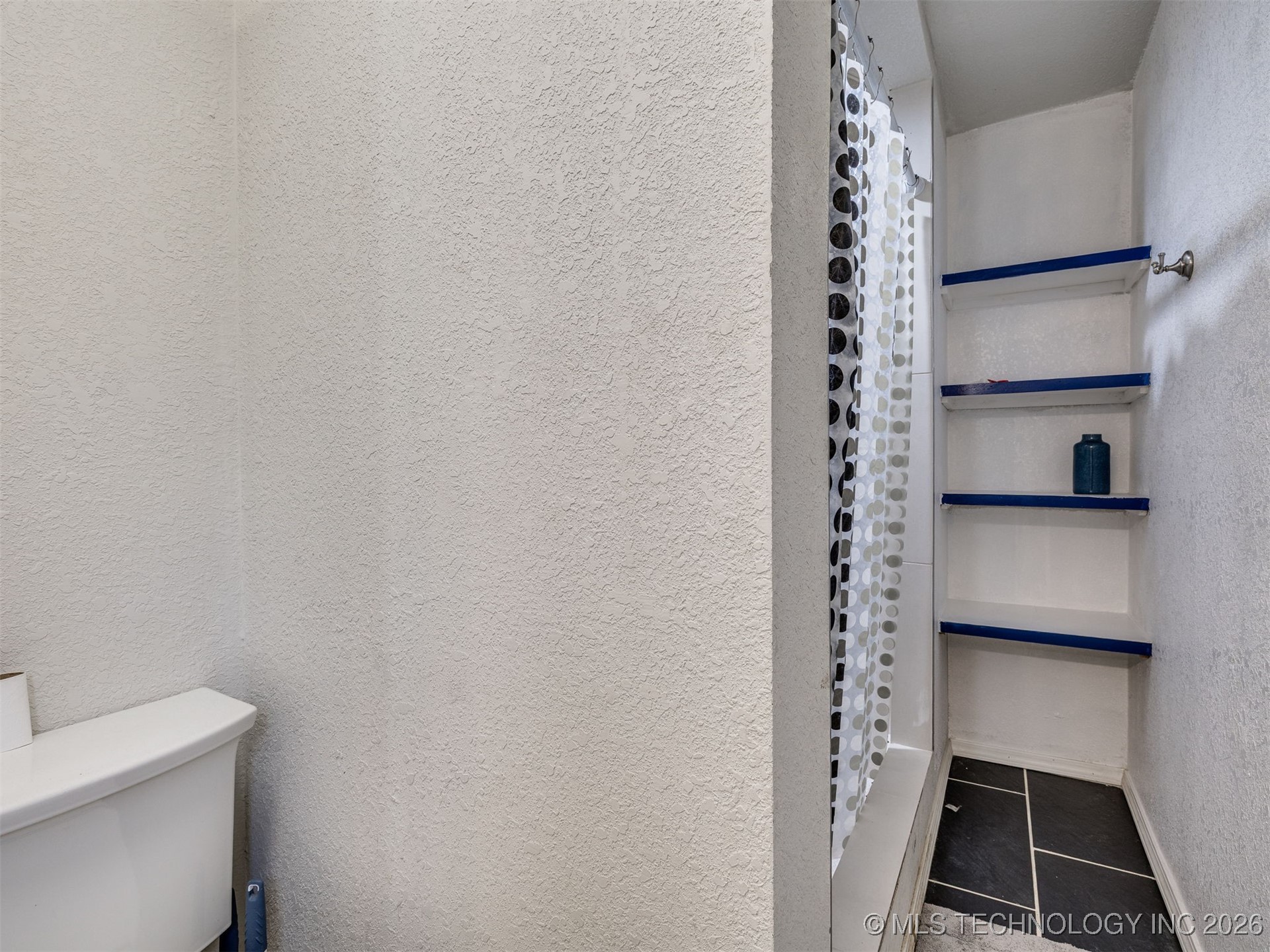 228 E Mohawk Boulevard Property Photo 25