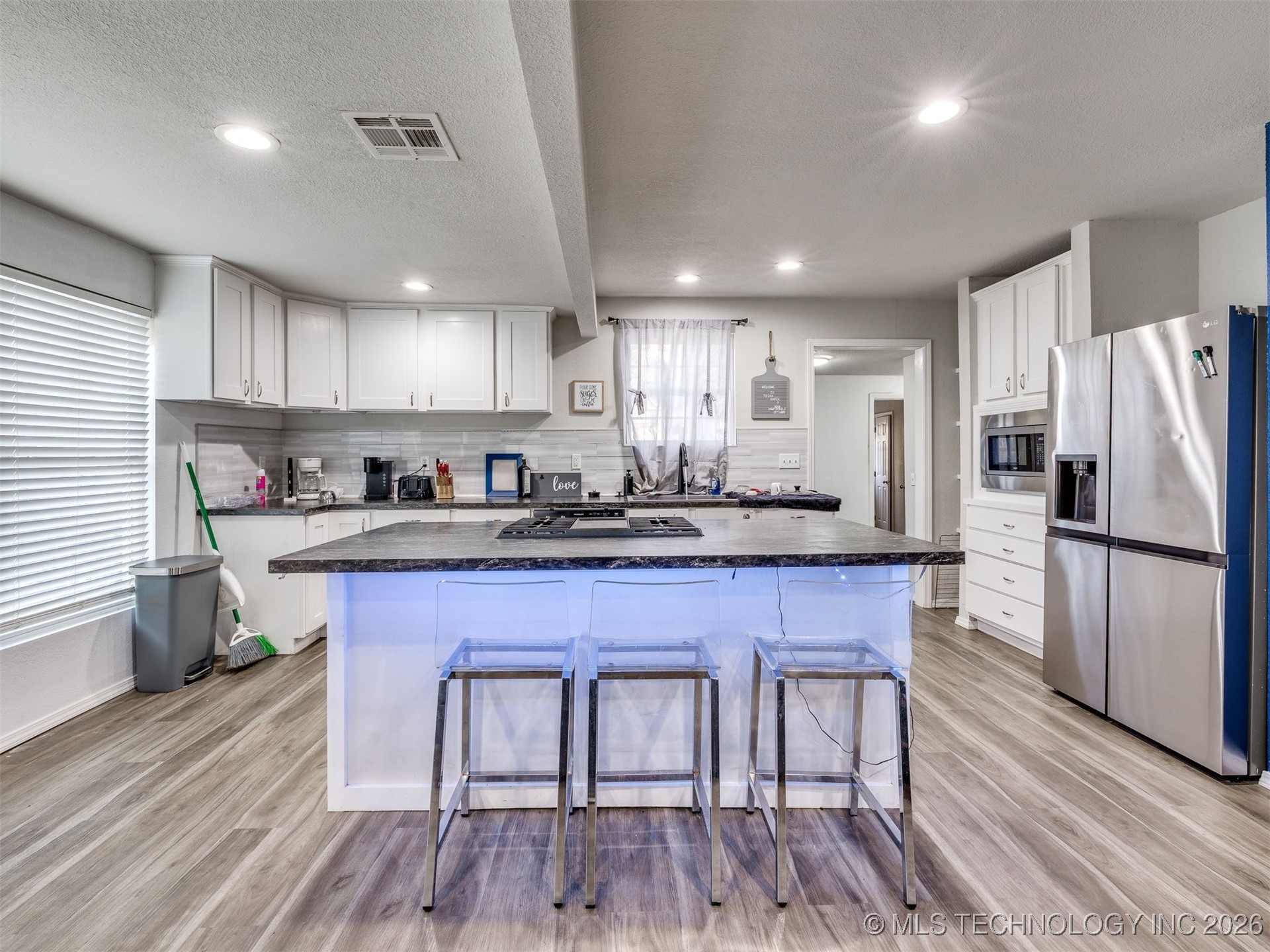 228 E Mohawk Boulevard Property Photo 31