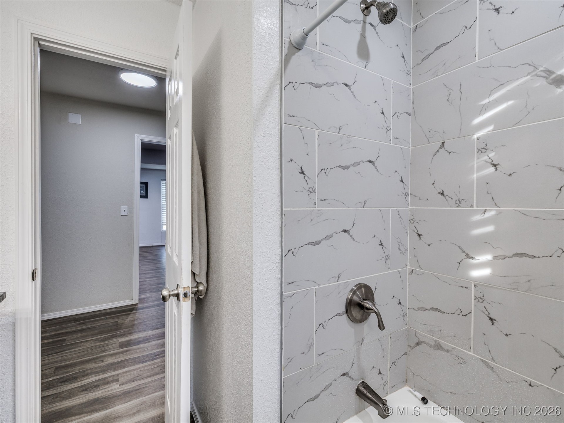 228 E Mohawk Boulevard Property Photo 39