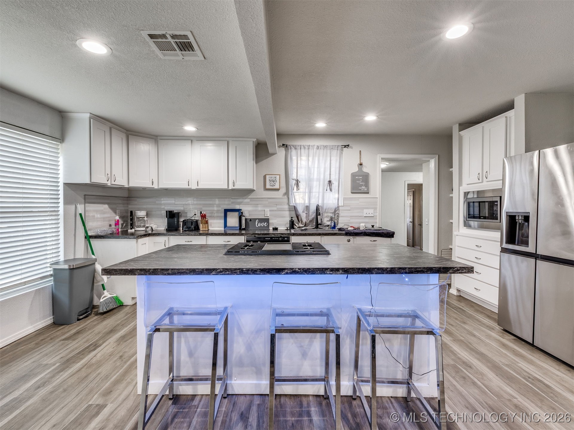 228 E Mohawk Boulevard Property Photo 42