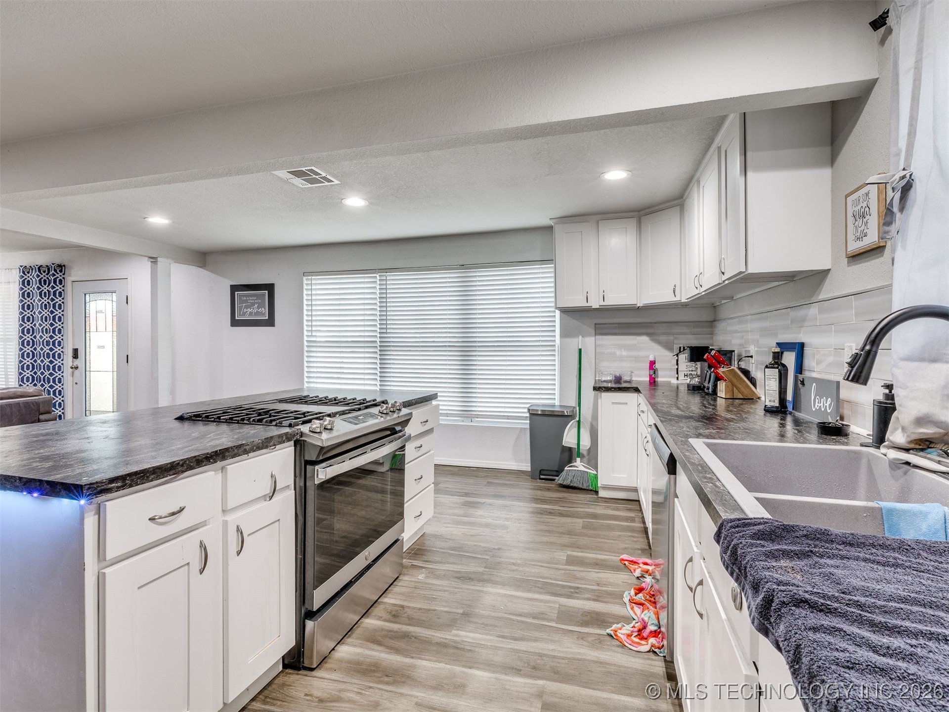 228 E Mohawk Boulevard Property Photo 44