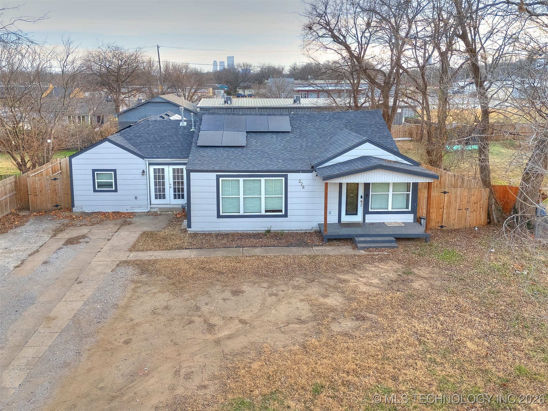 228 E Mohawk Boulevard Property Photo 49