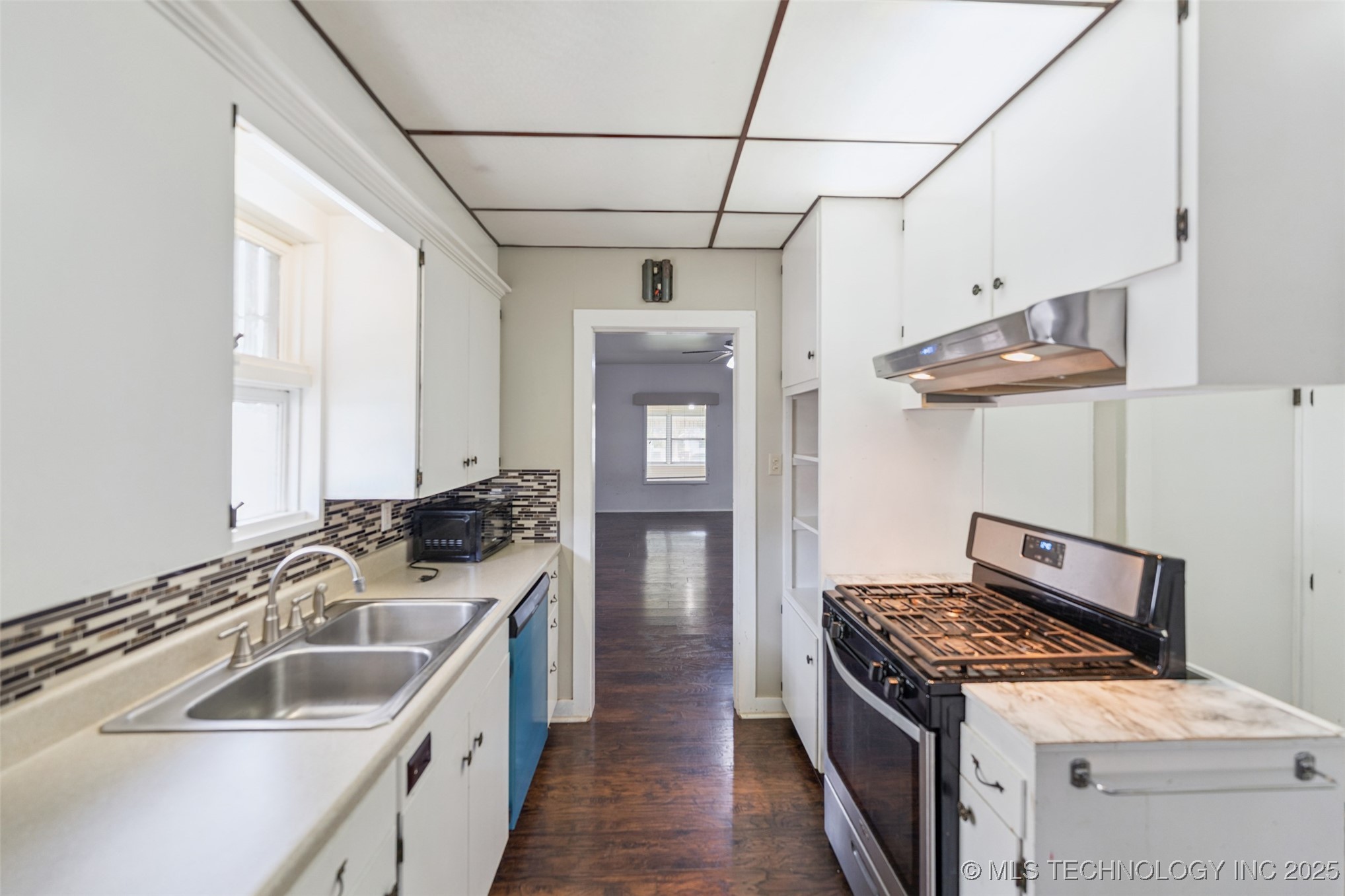 111 S Chickasaw Avenue Property Photo 10