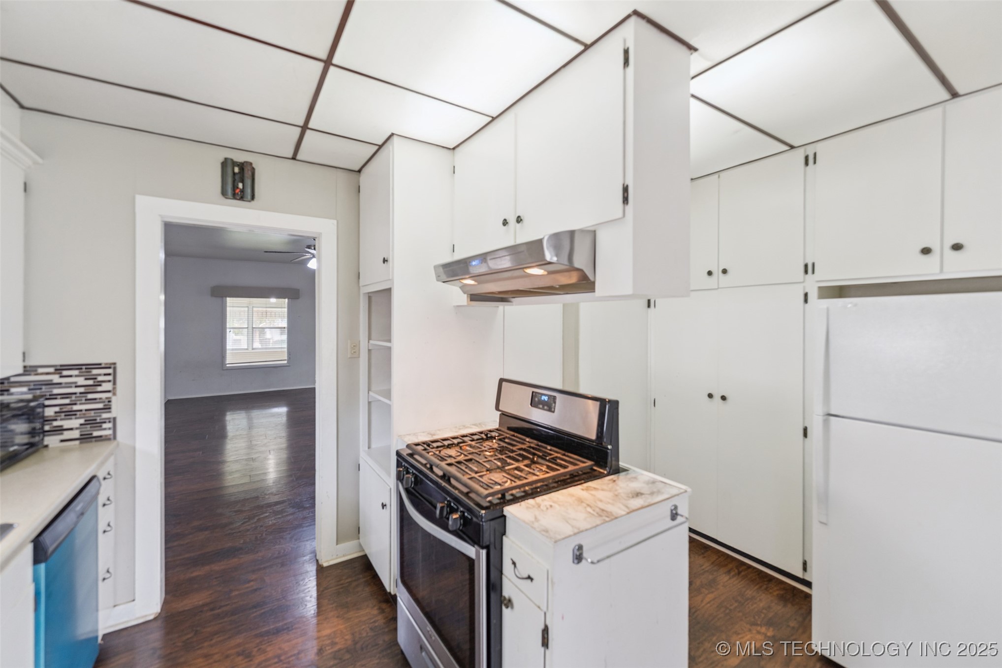 111 S Chickasaw Avenue Property Photo 12