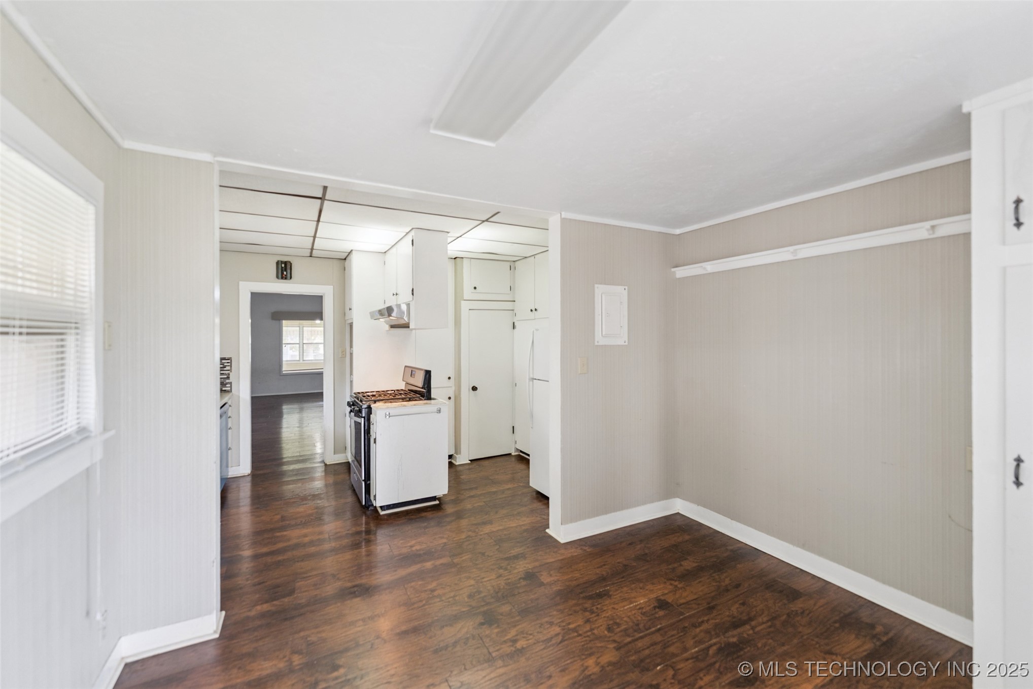 111 S Chickasaw Avenue Property Photo 13