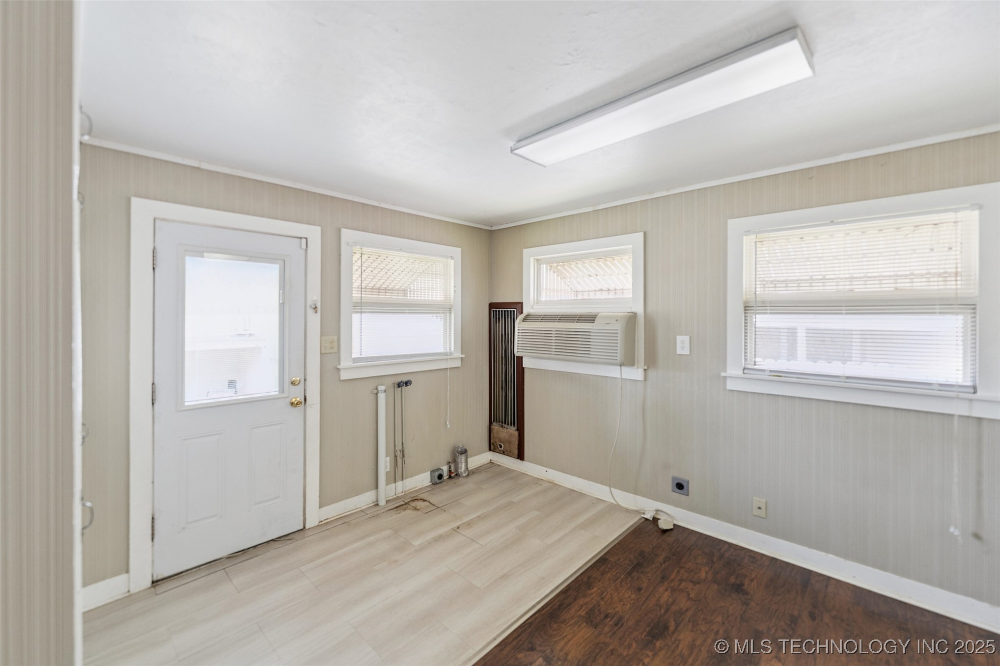 111 S Chickasaw Avenue Property Photo 14