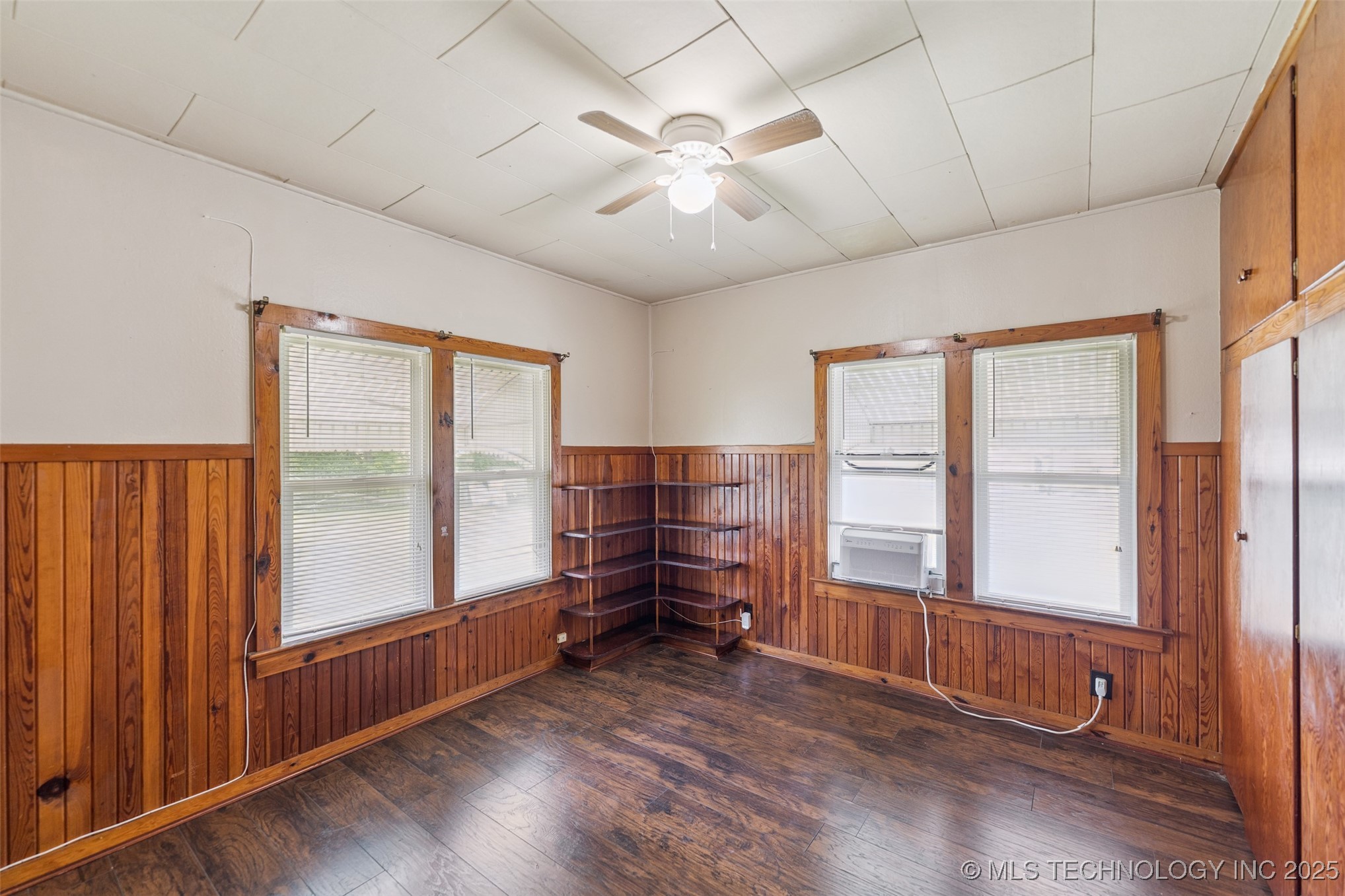 111 S Chickasaw Avenue Property Photo 21