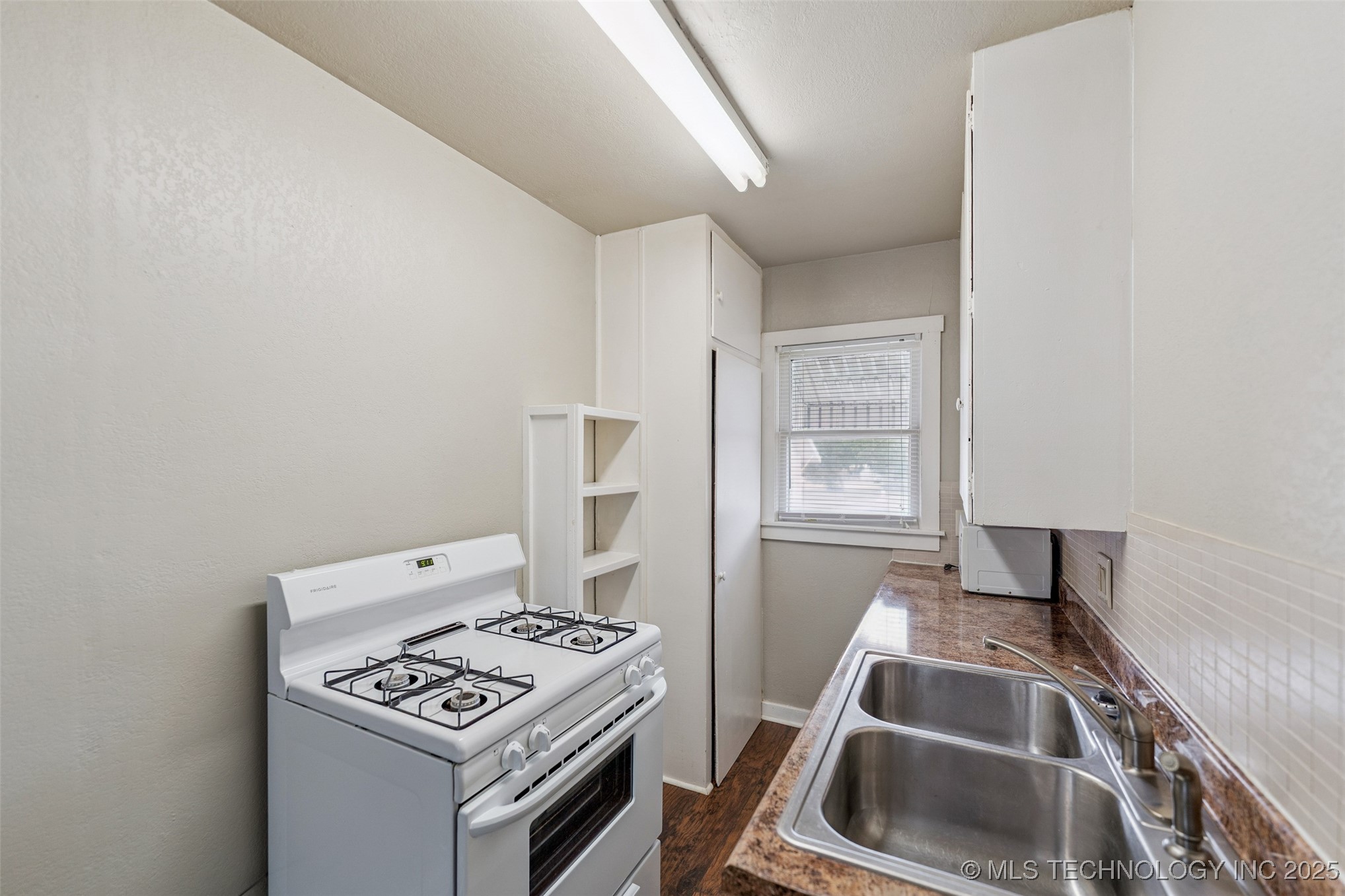 111 S Chickasaw Avenue Property Photo 24