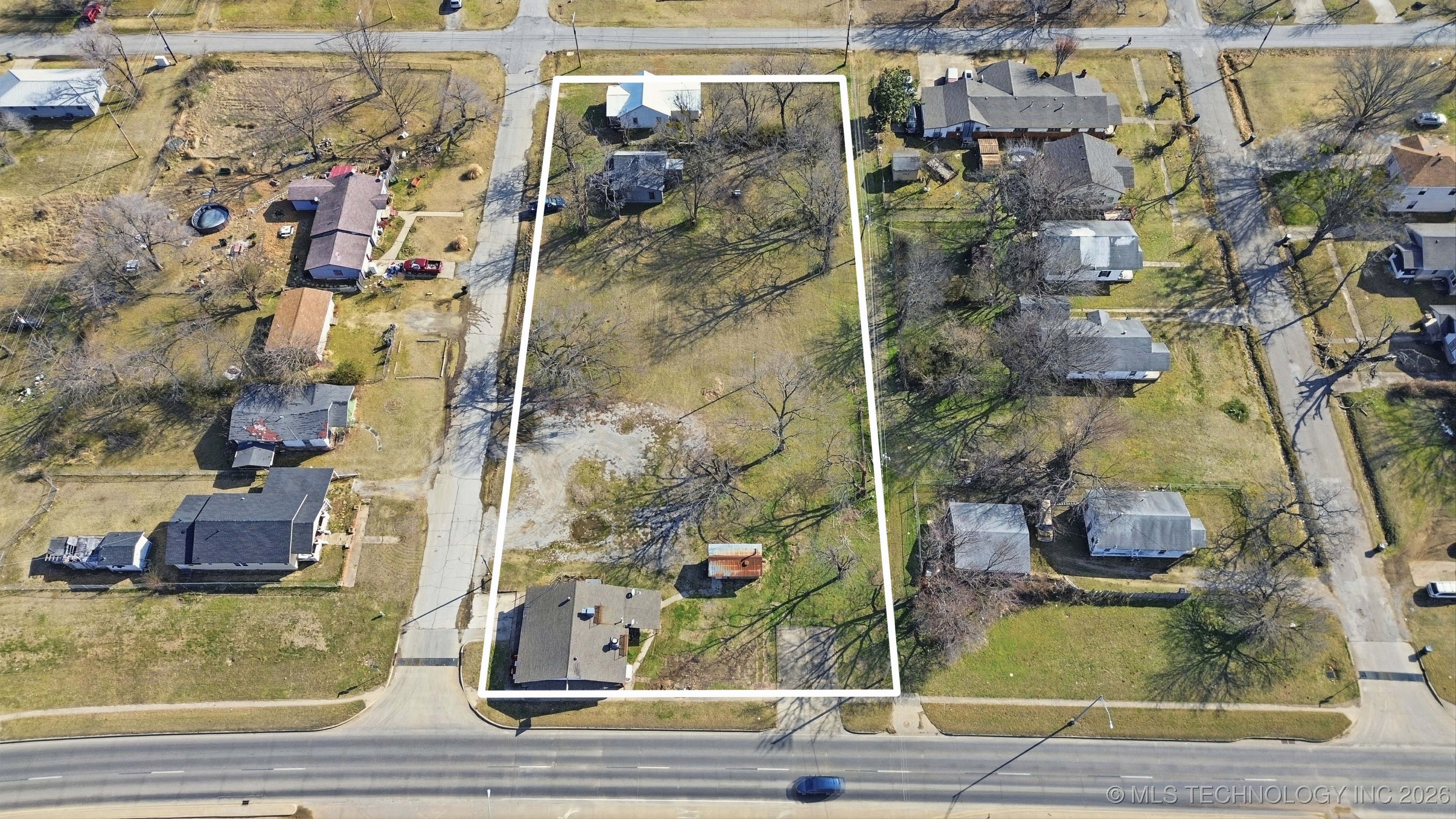 419 N Wood Drive Property Photo 1