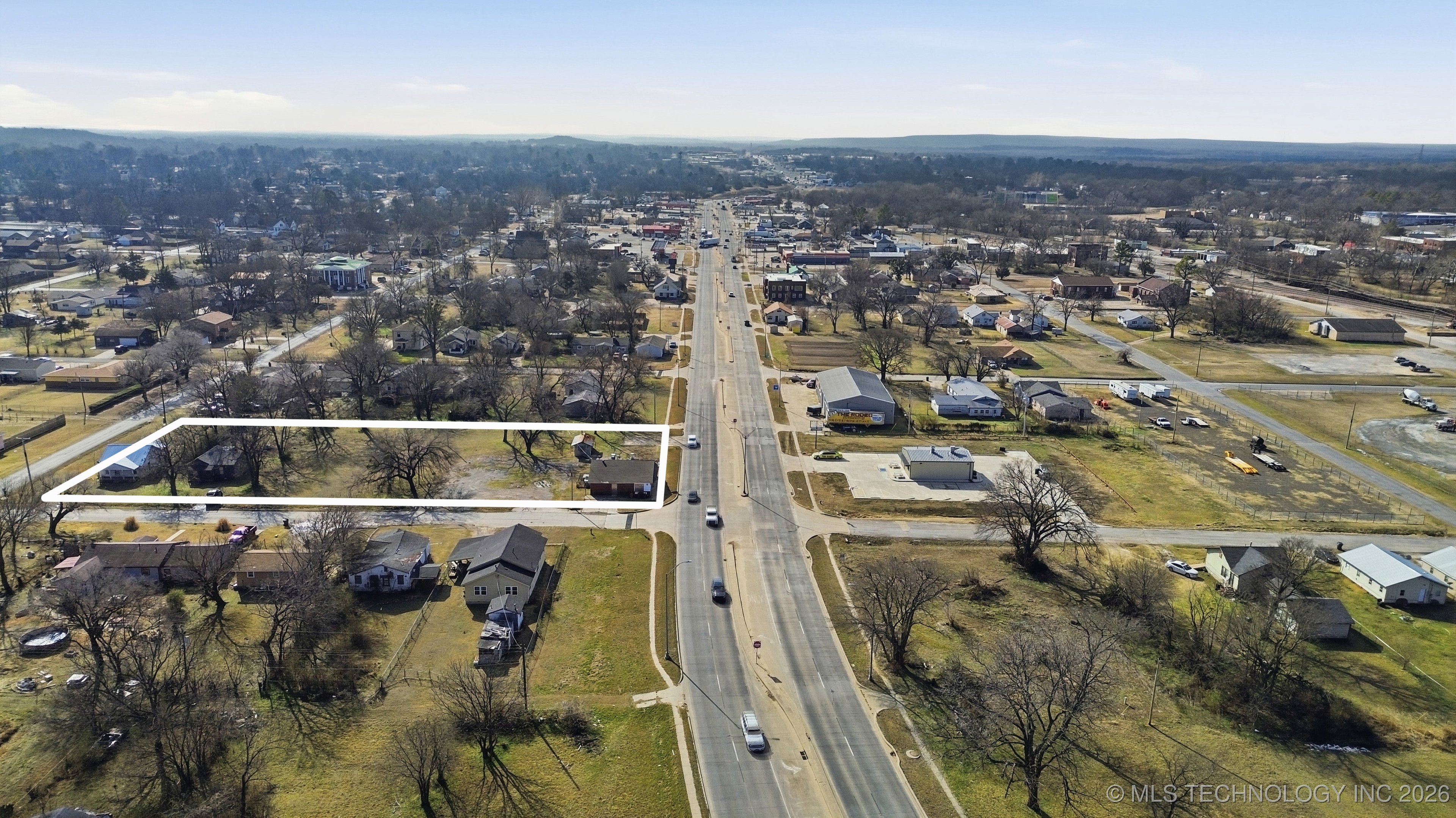 419 N Wood Drive Property Photo 3