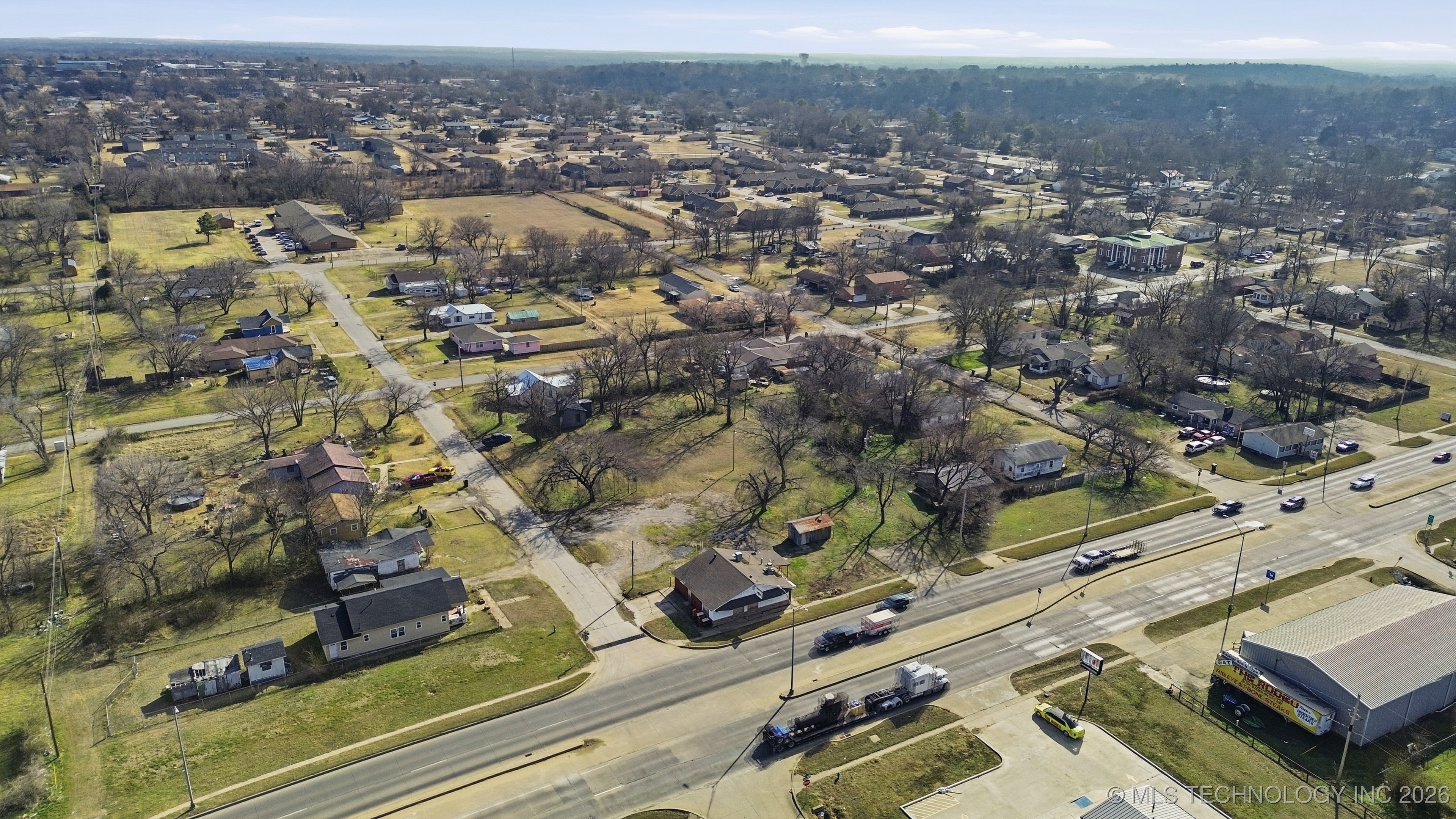 419 N Wood Drive Property Photo 6