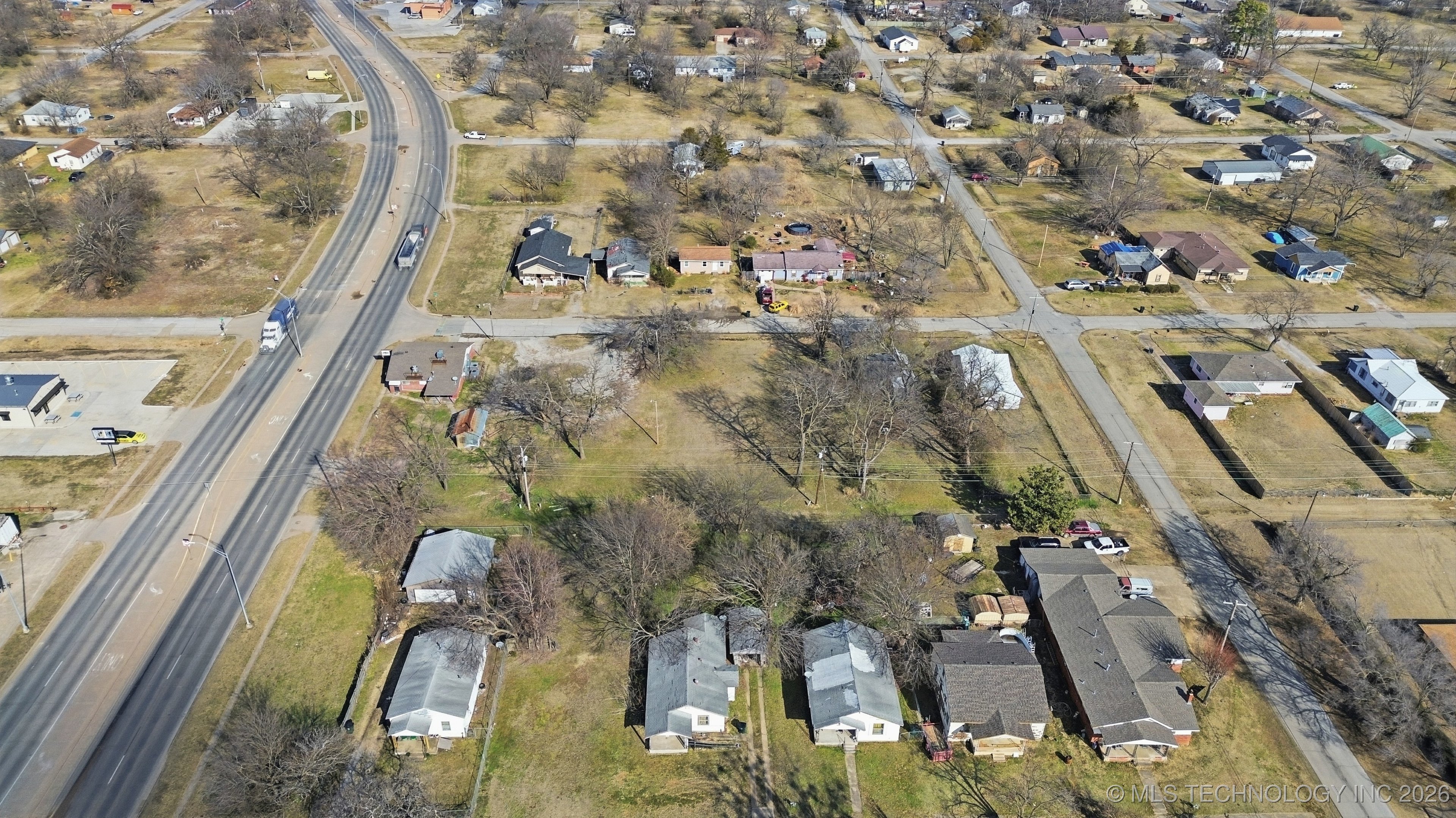 419 N Wood Drive Property Photo 11