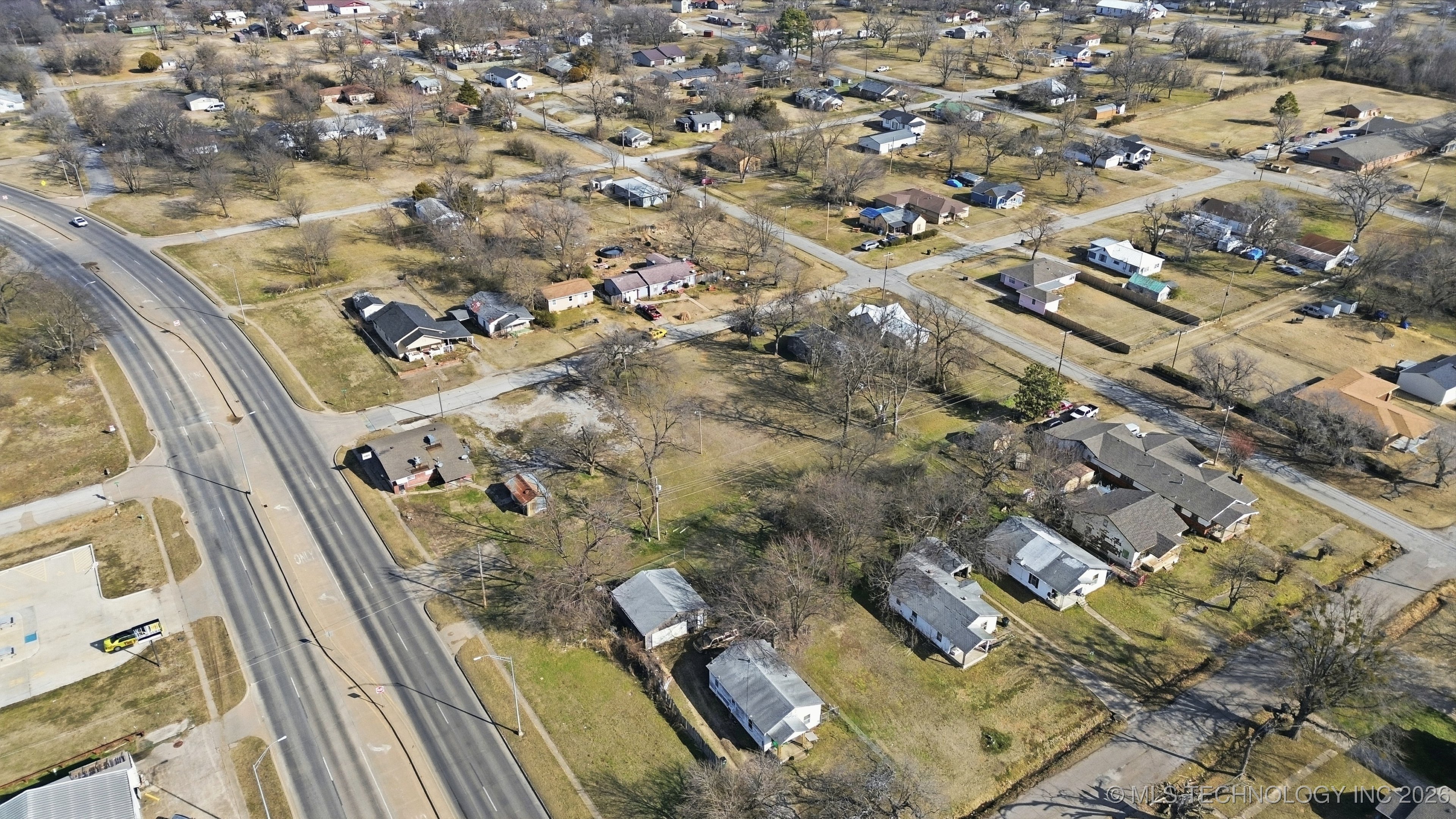 419 N Wood Drive Property Photo 12