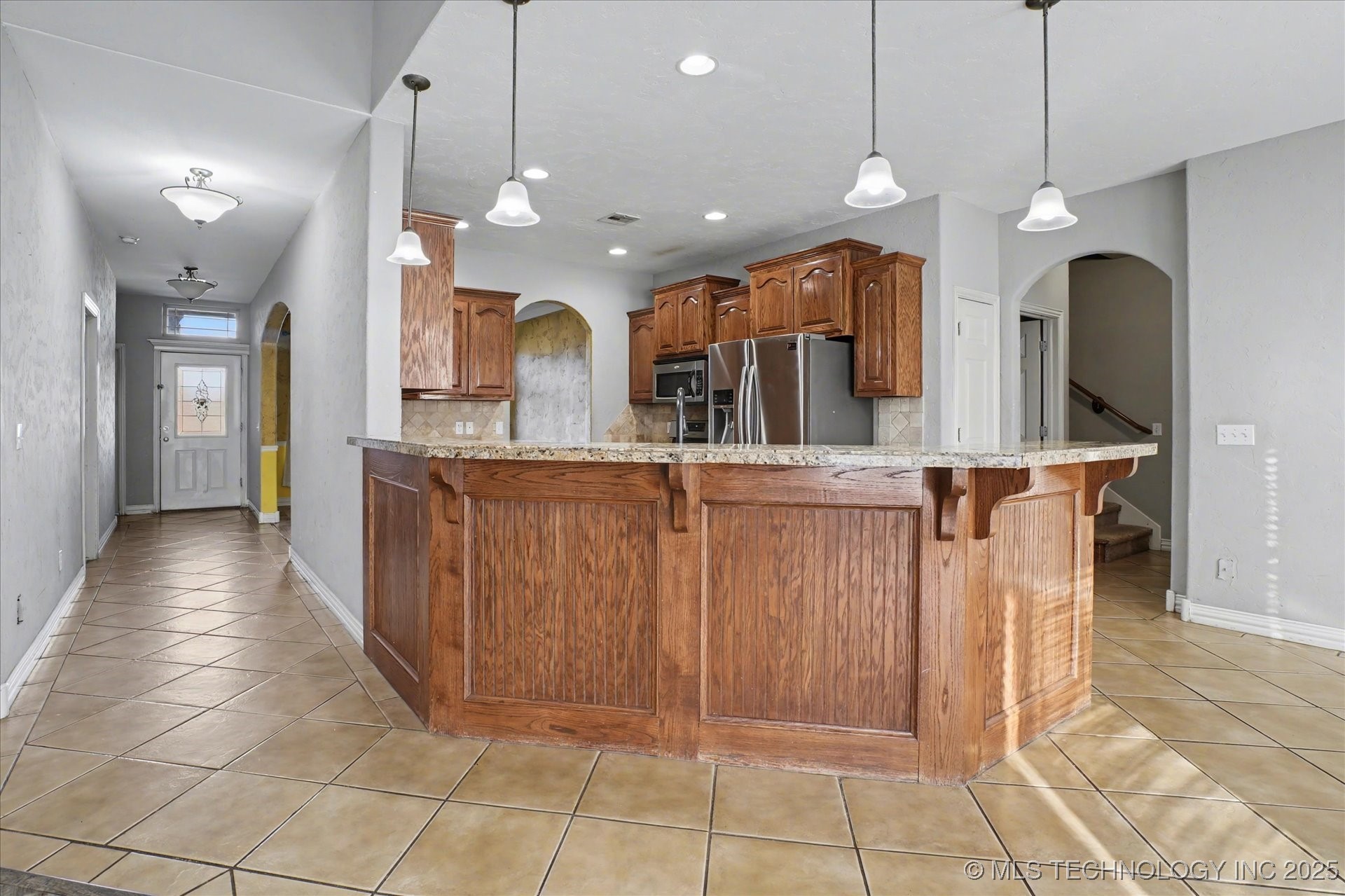 2619 S 14th Place Property Photo 6