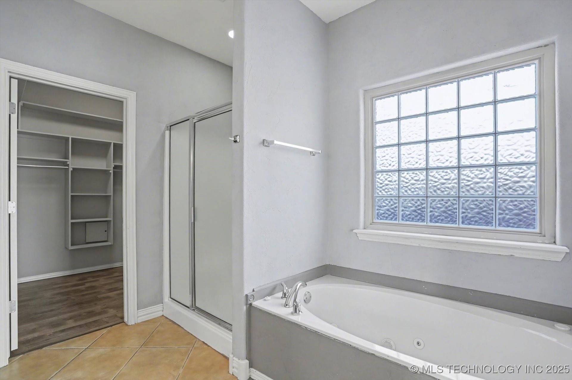 2619 S 14th Place Property Photo 16