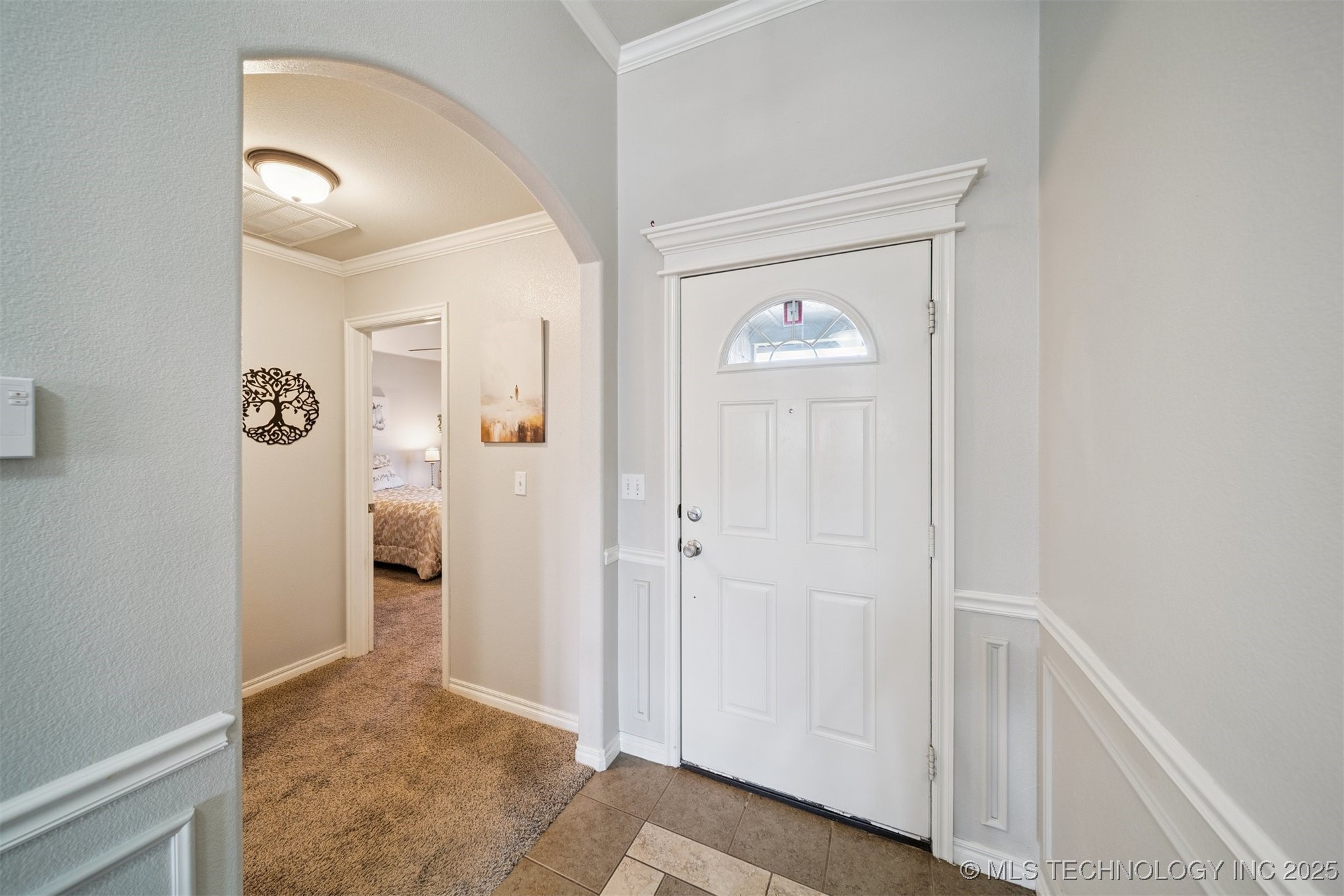 2016 Graham Avenue Property Photo 5