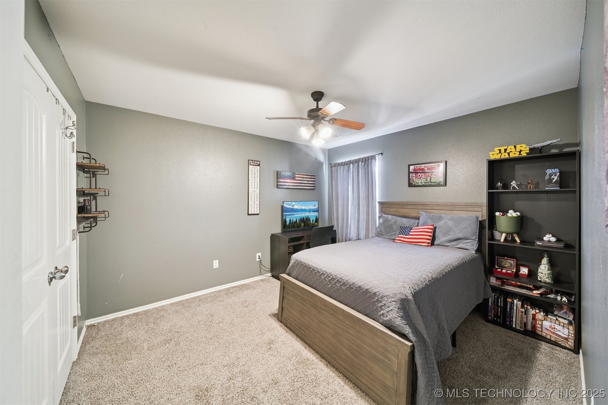 2016 Graham Avenue Property Photo 9