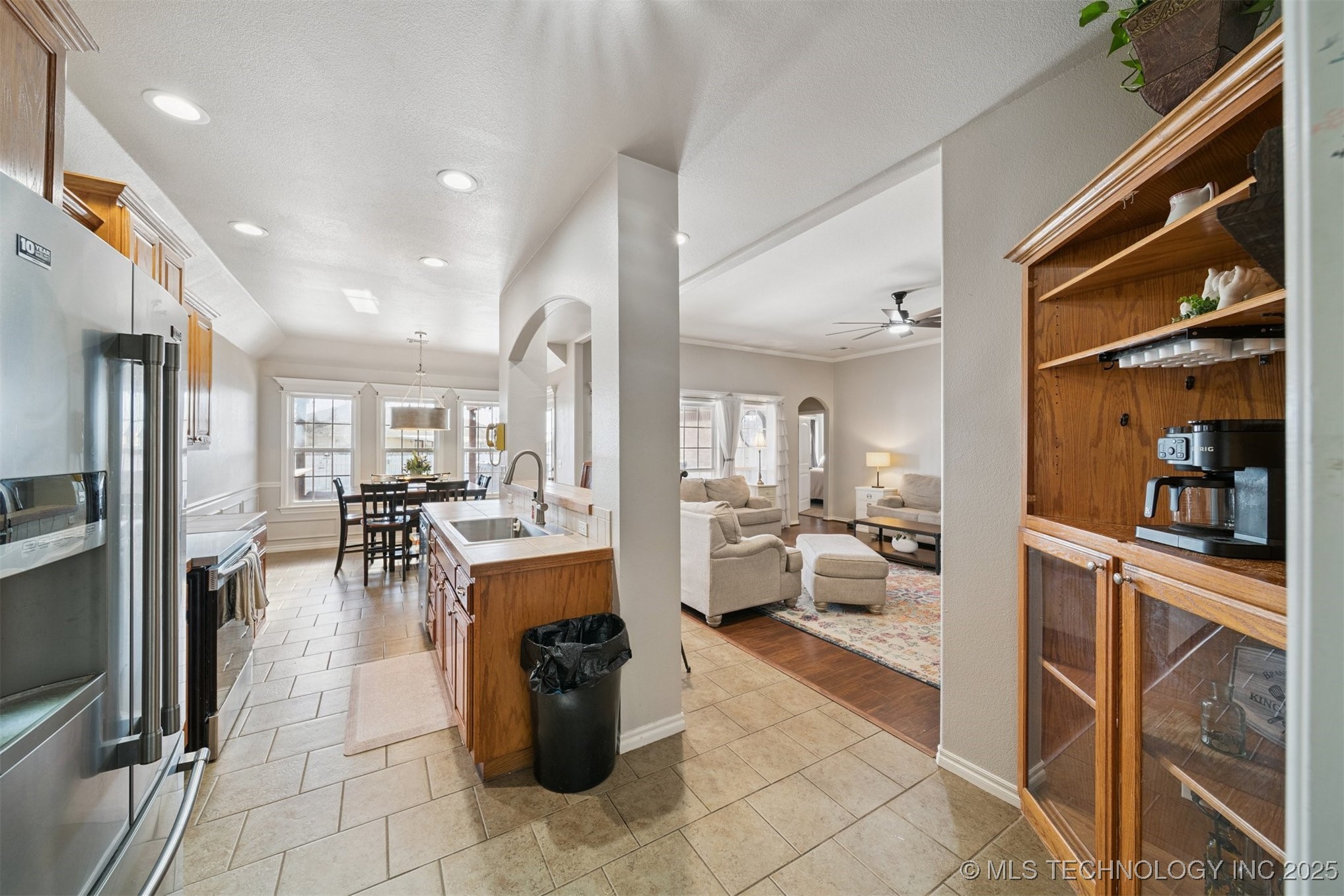 2016 Graham Avenue Property Photo 21