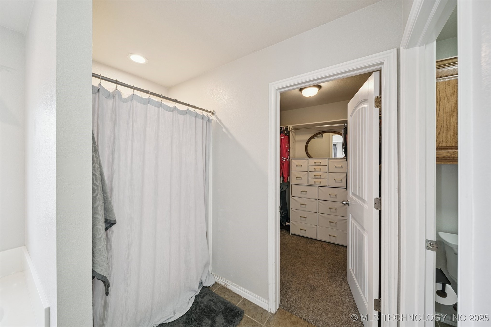 2016 Graham Avenue Property Photo 27