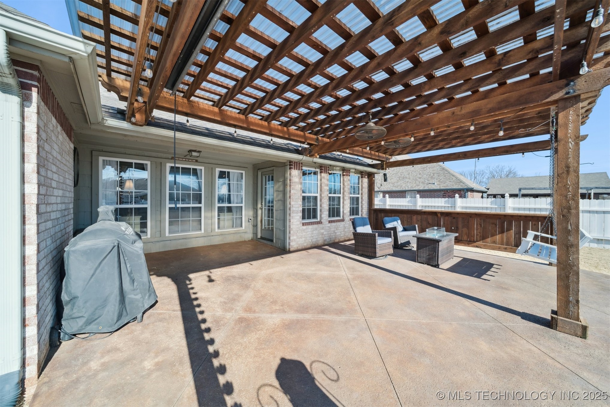 2016 Graham Avenue Property Photo 30