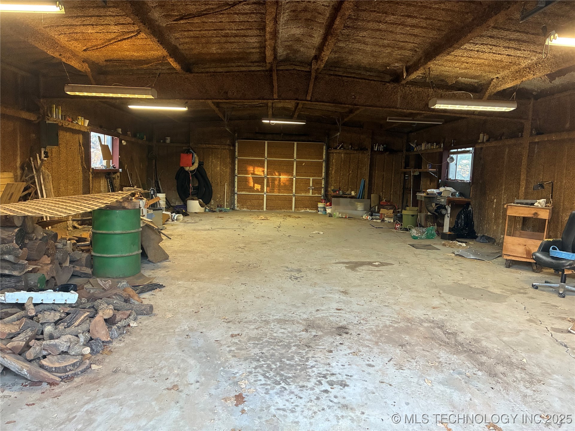 9186 Larkspur Lane Property Photo 5