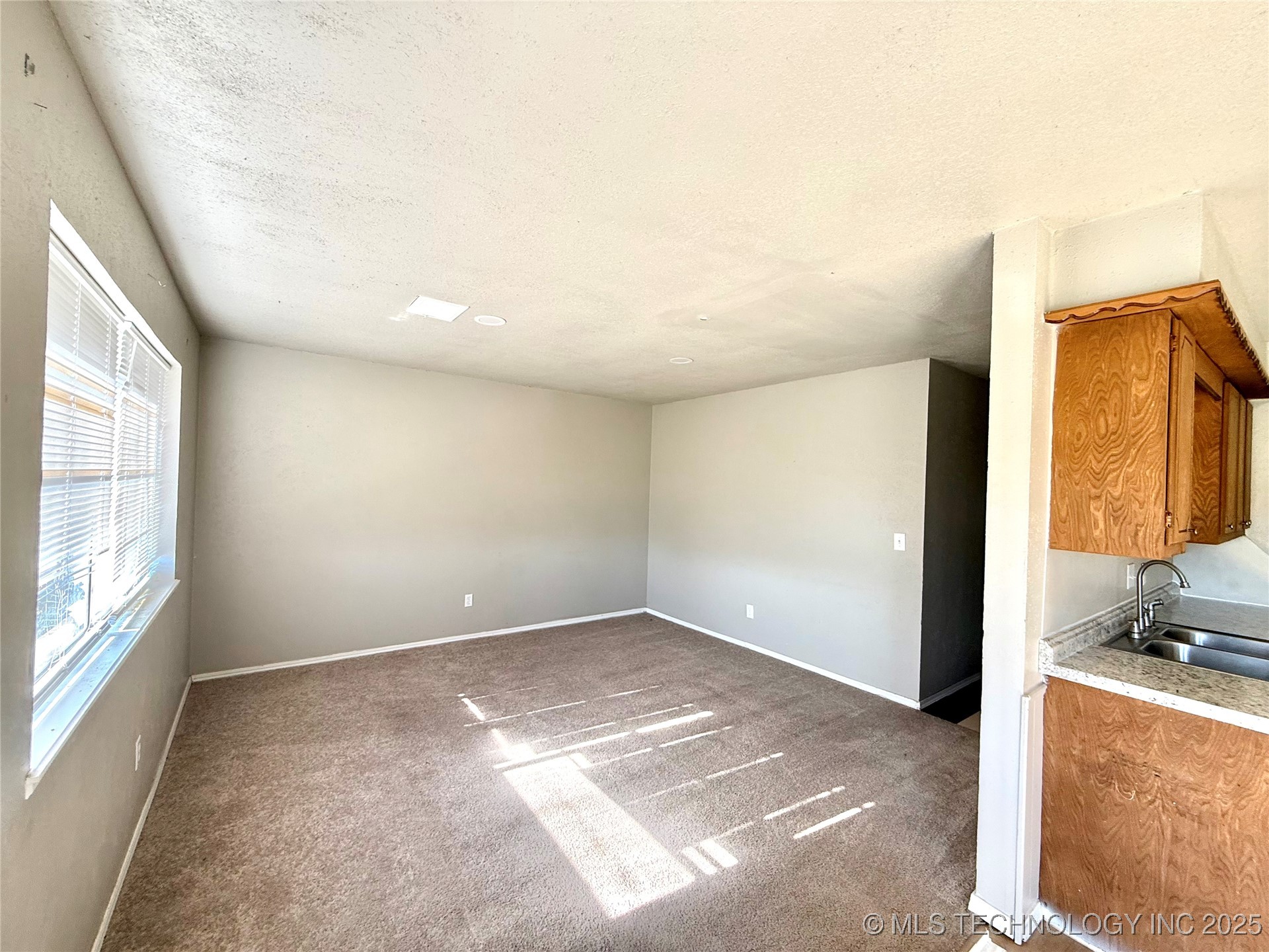 510 E Ashland Property Photo 5