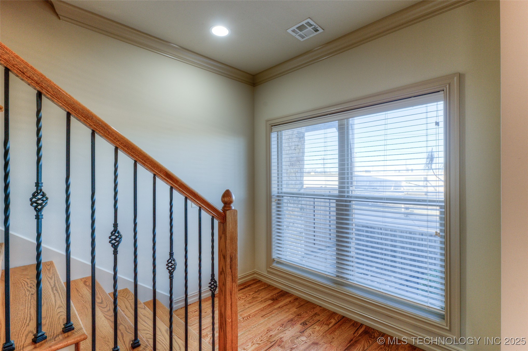 1333 E 41st Place Property Photo 16