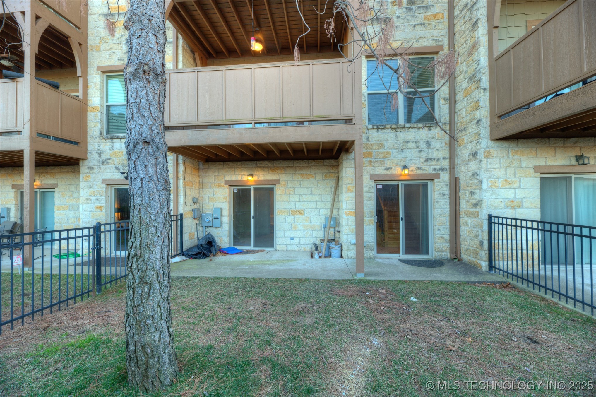 1333 E 41st Place Property Photo 26