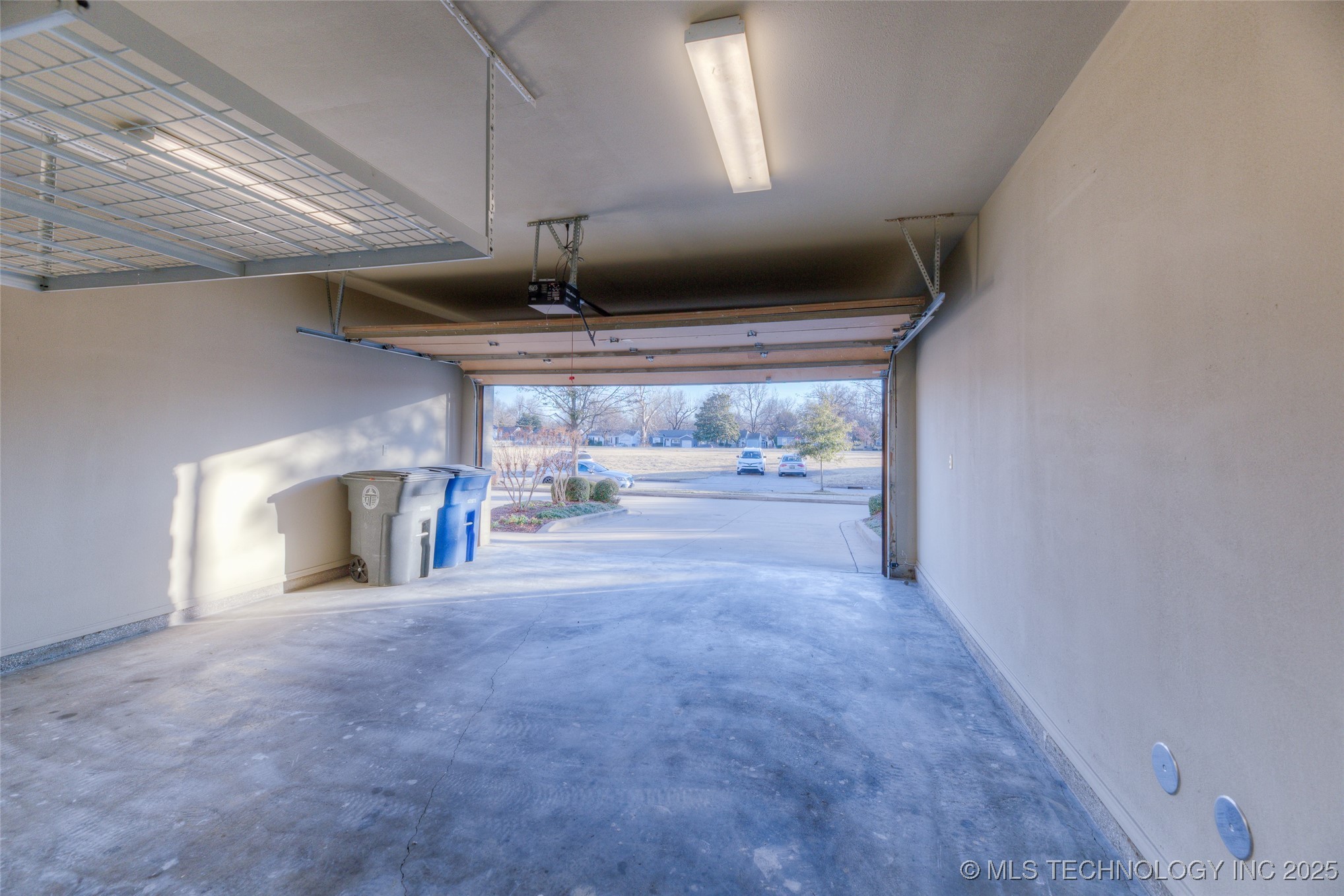 1333 E 41st Place Property Photo 29