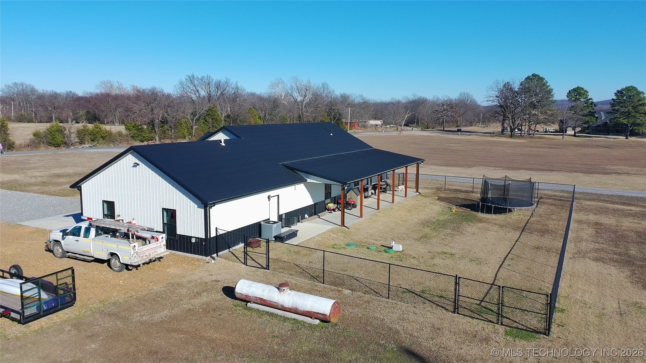 1515 E Benge Road Property Photo 29