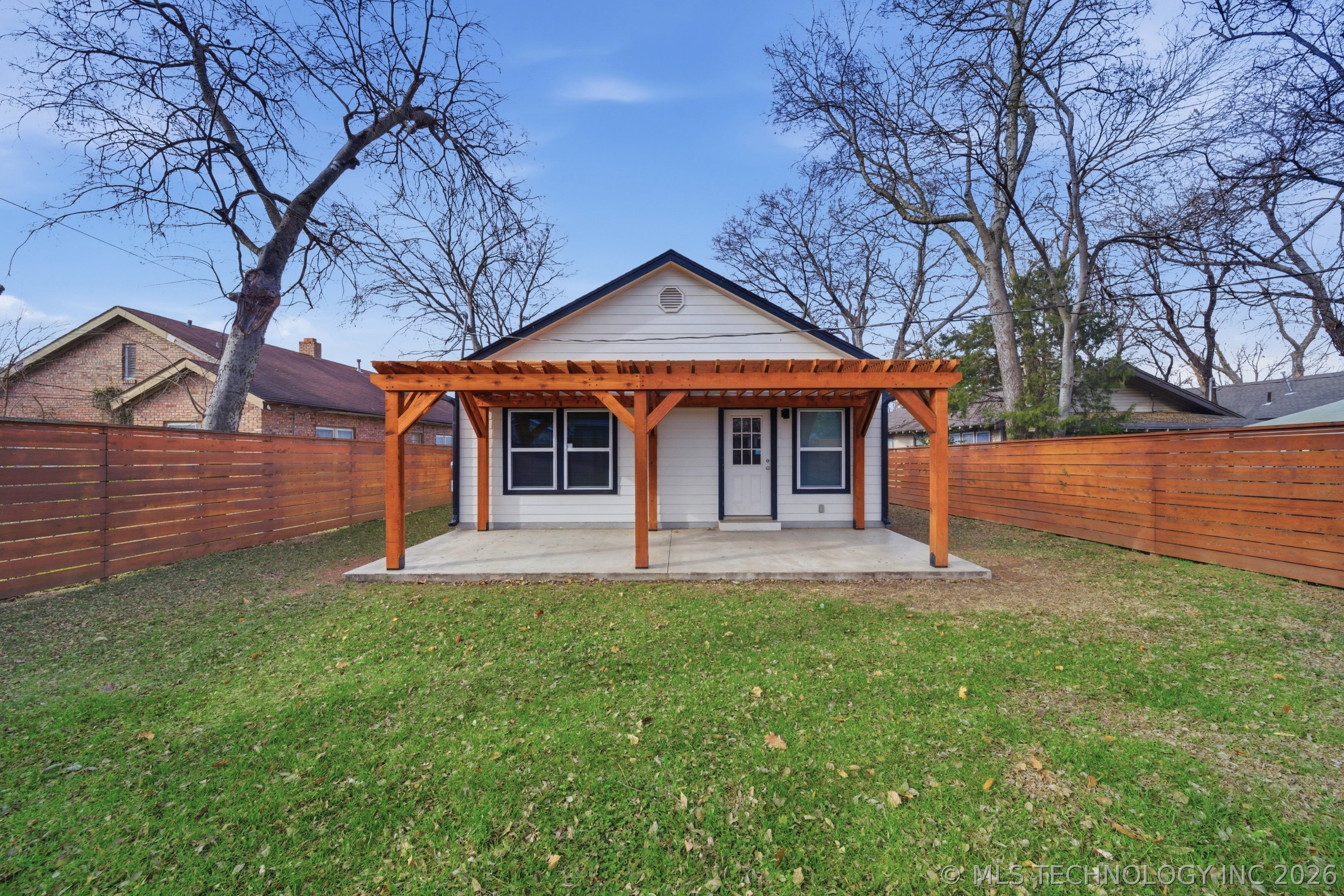 1135 S Lewis Place Property Photo 28