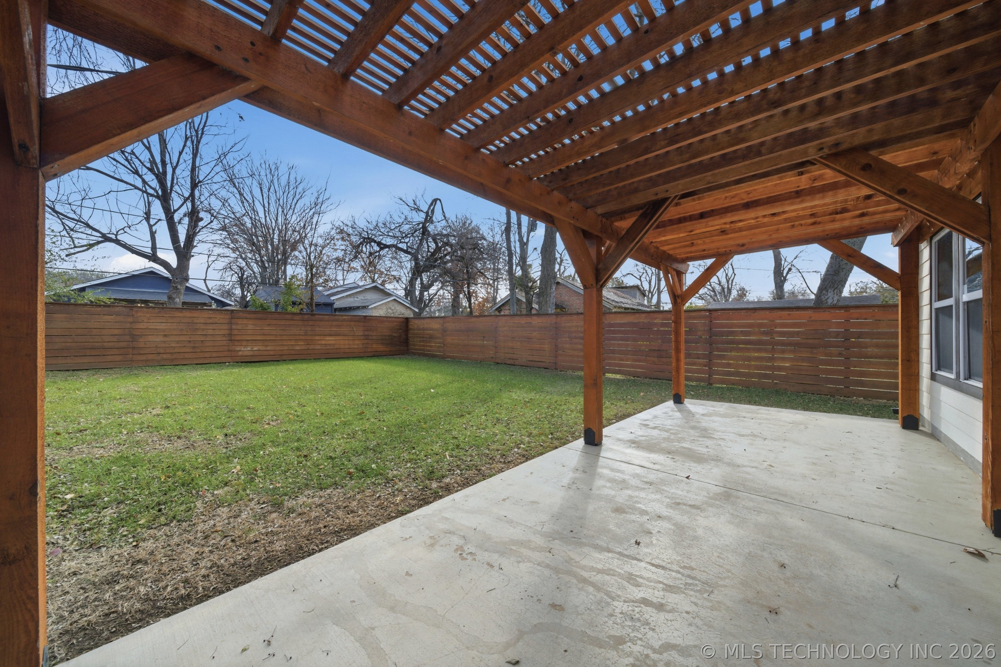 1135 S Lewis Place Property Photo 33