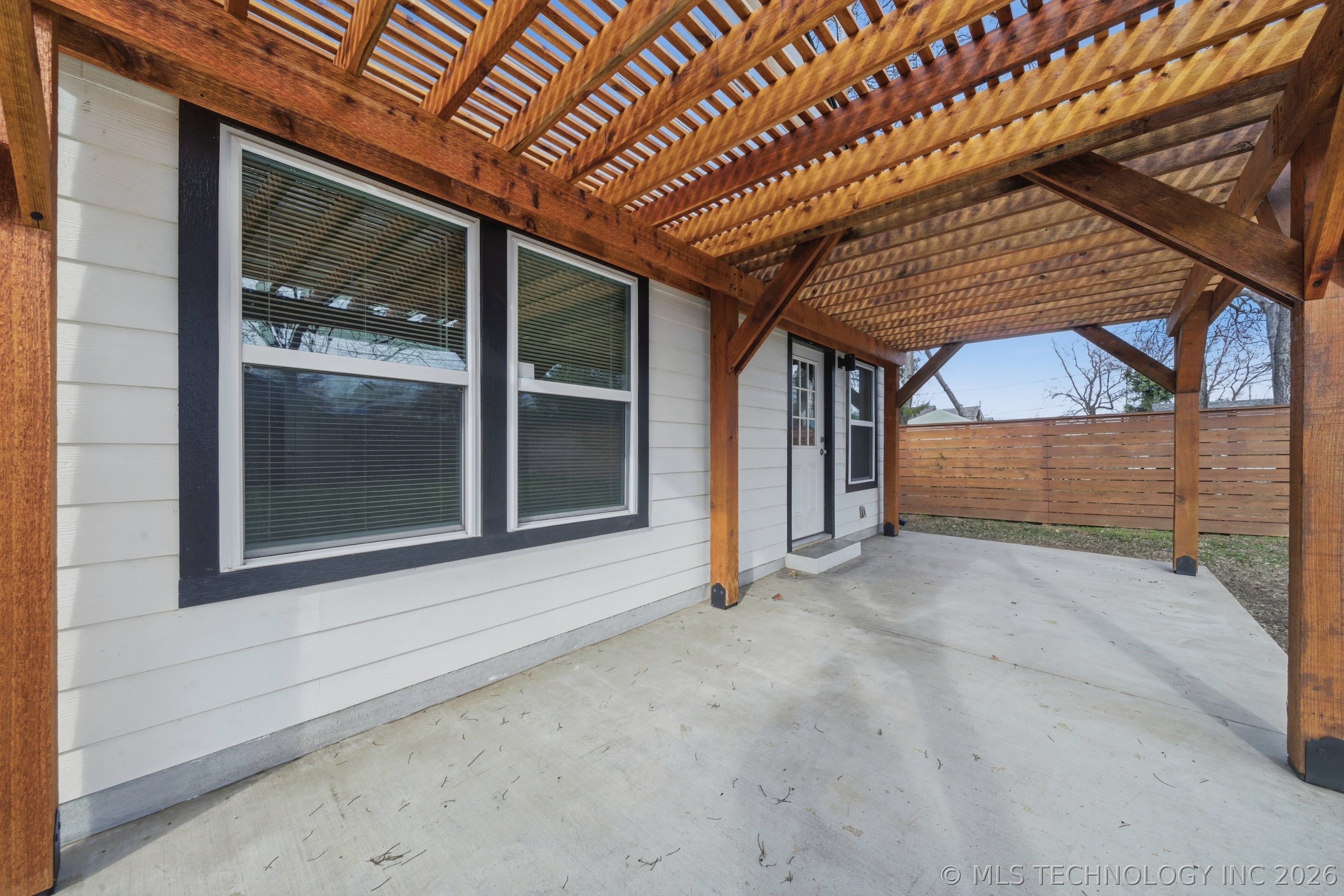 1135 S Lewis Place Property Photo 36