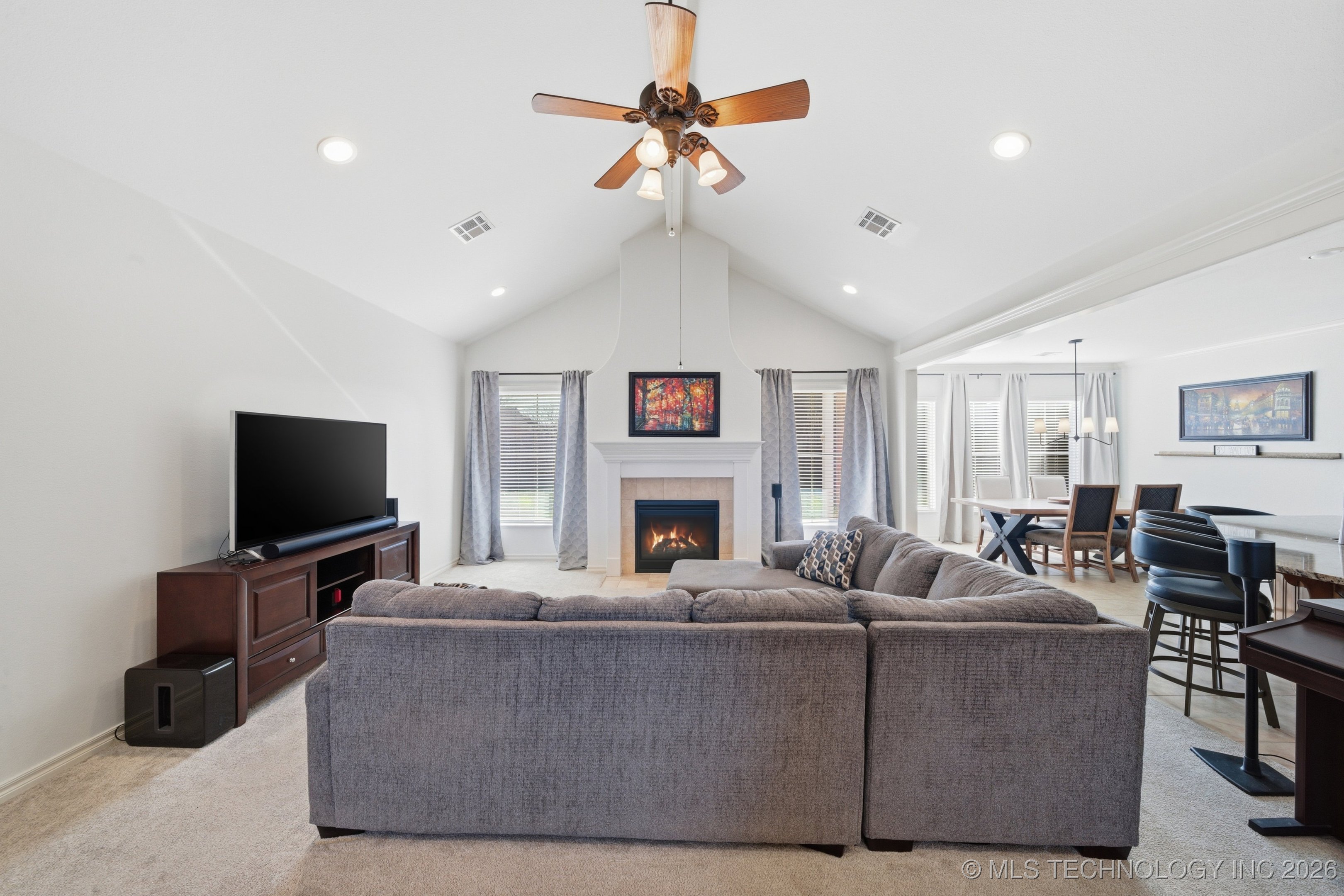 420 N Park Hill Loop Property Photo 8