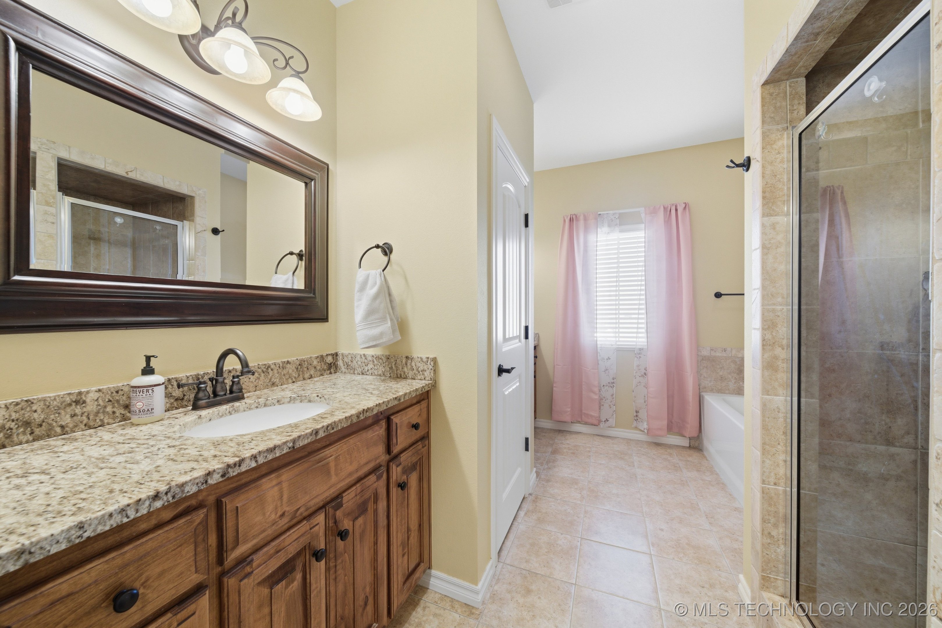 420 N Park Hill Loop Property Photo 22