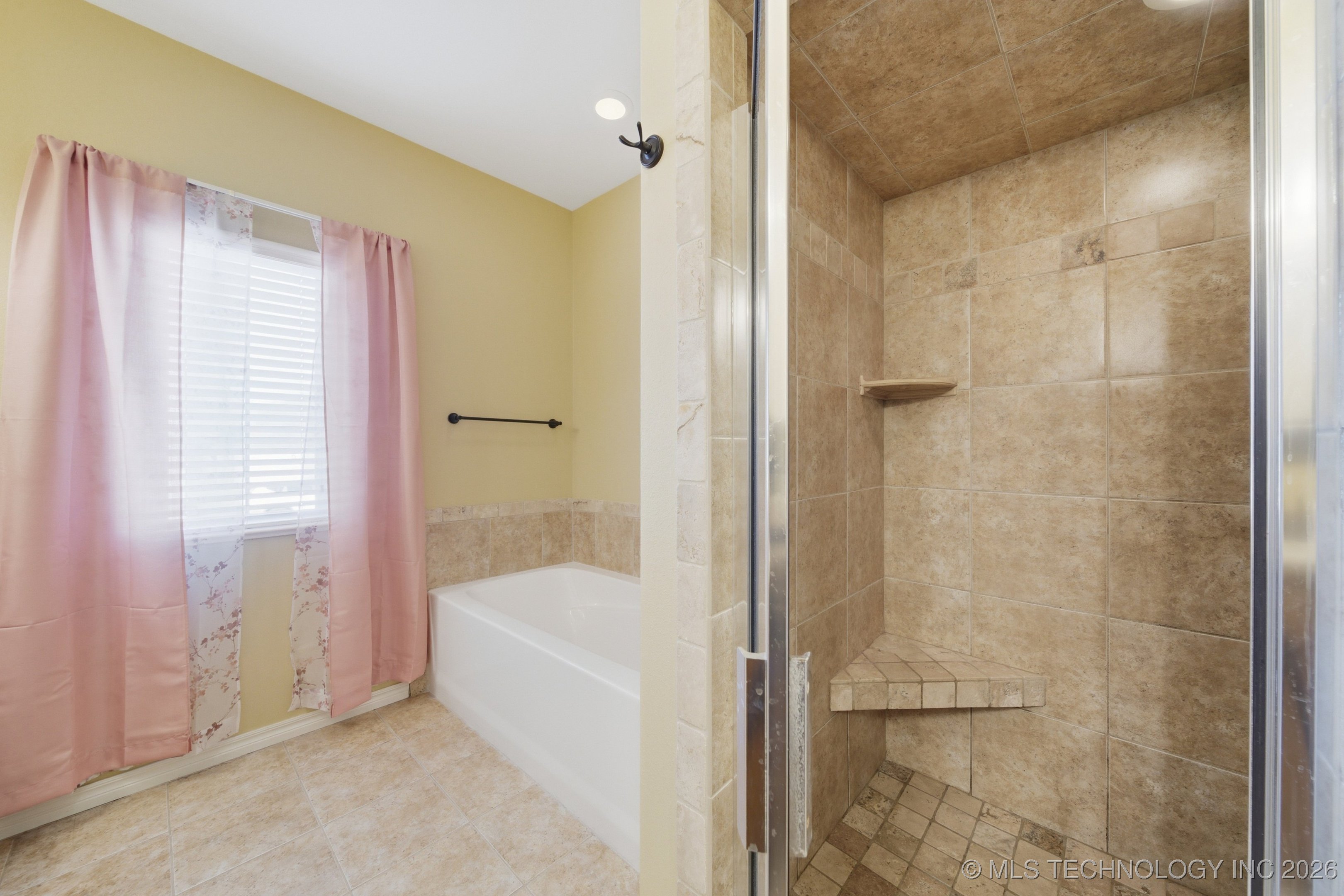 420 N Park Hill Loop Property Photo 23