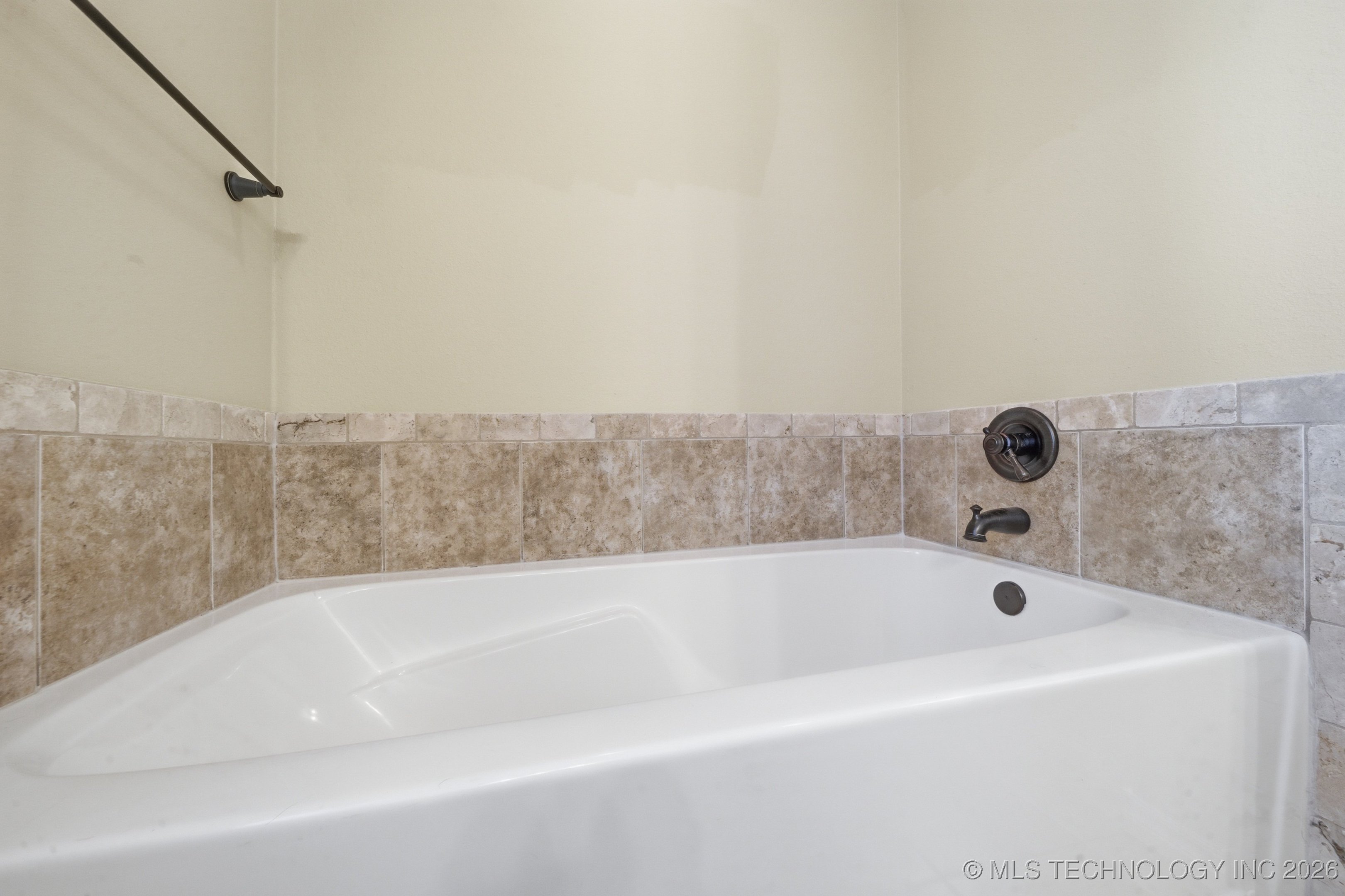 420 N Park Hill Loop Property Photo 25