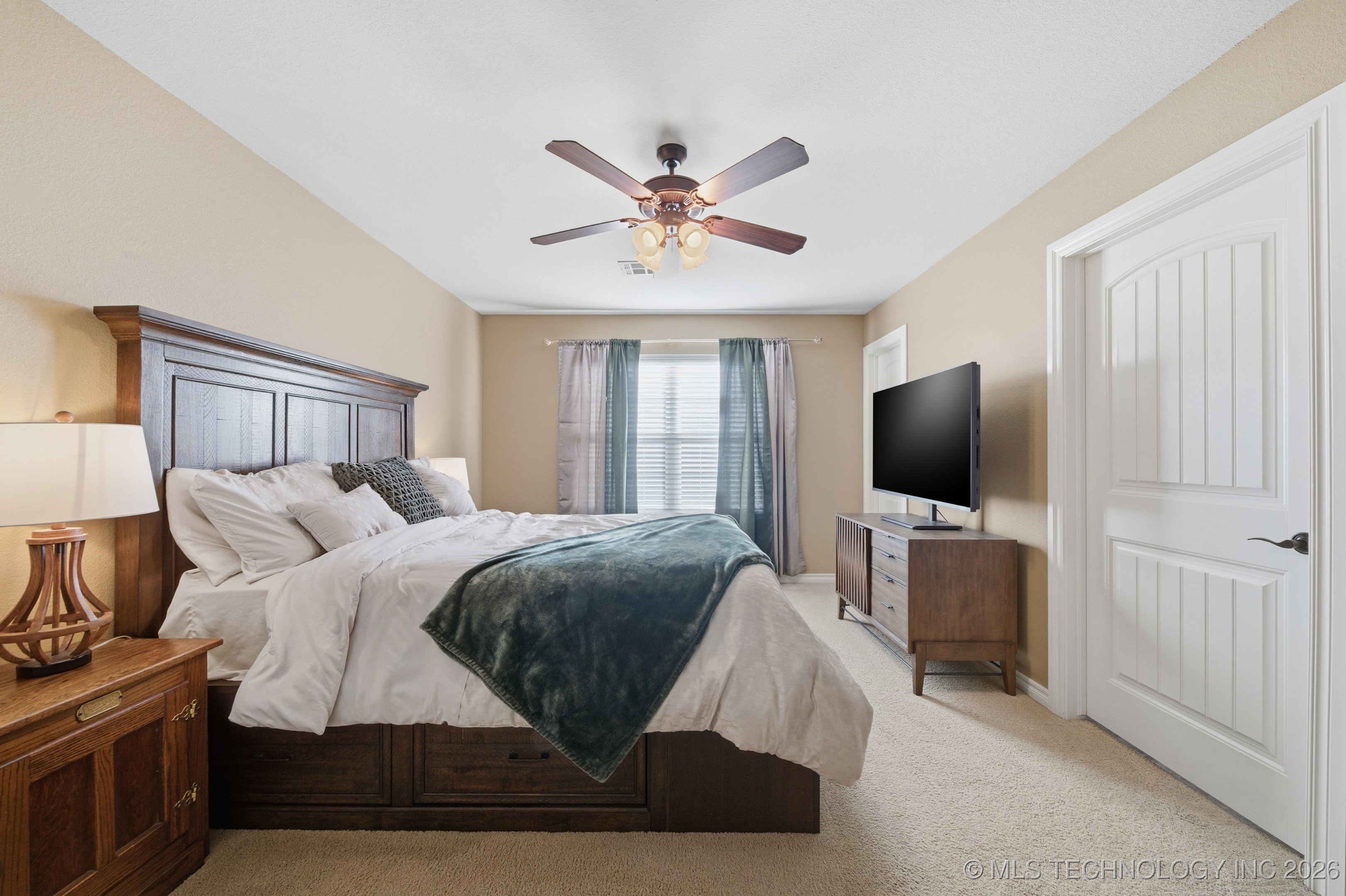 420 N Park Hill Loop Property Photo 30