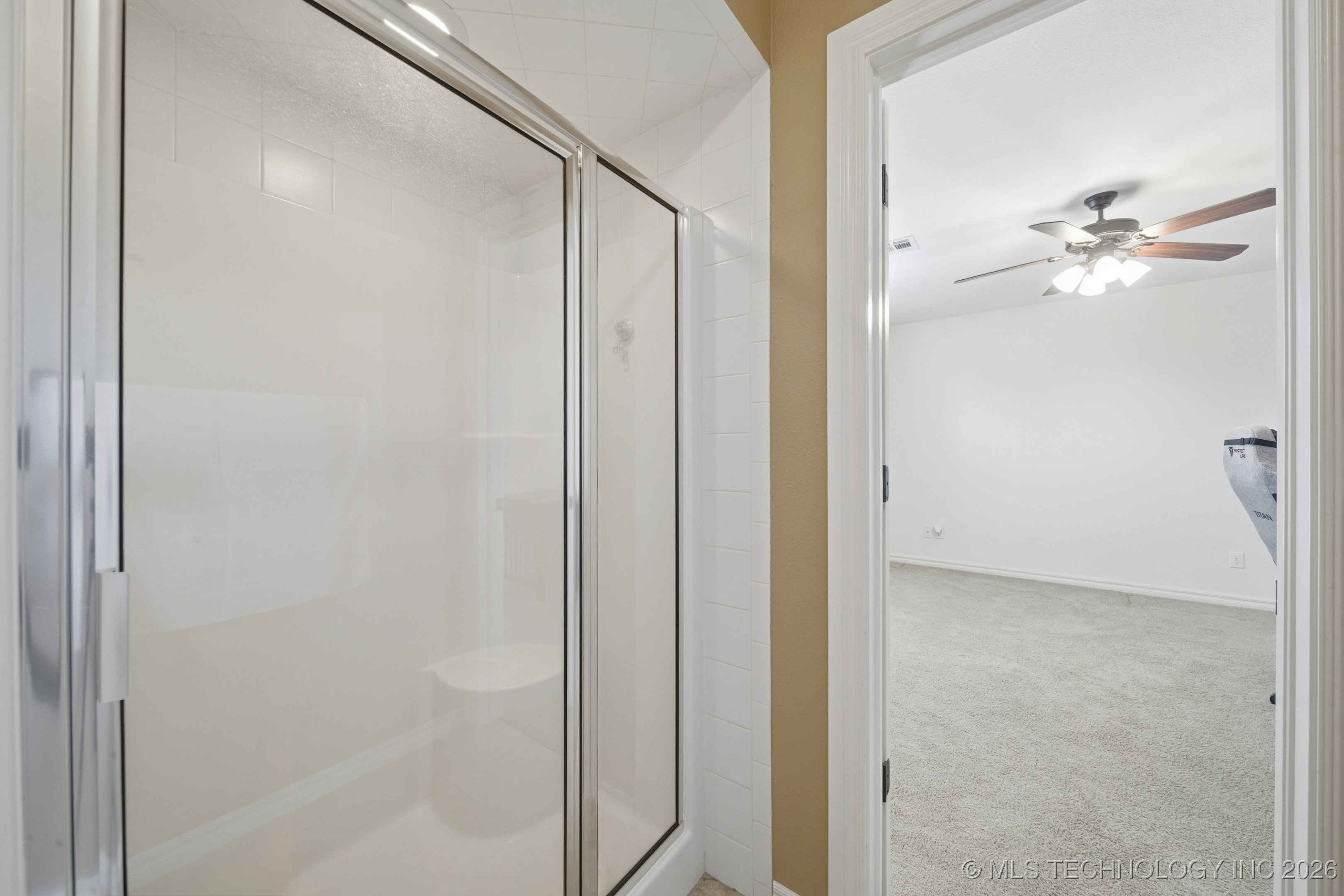 420 N Park Hill Loop Property Photo 32