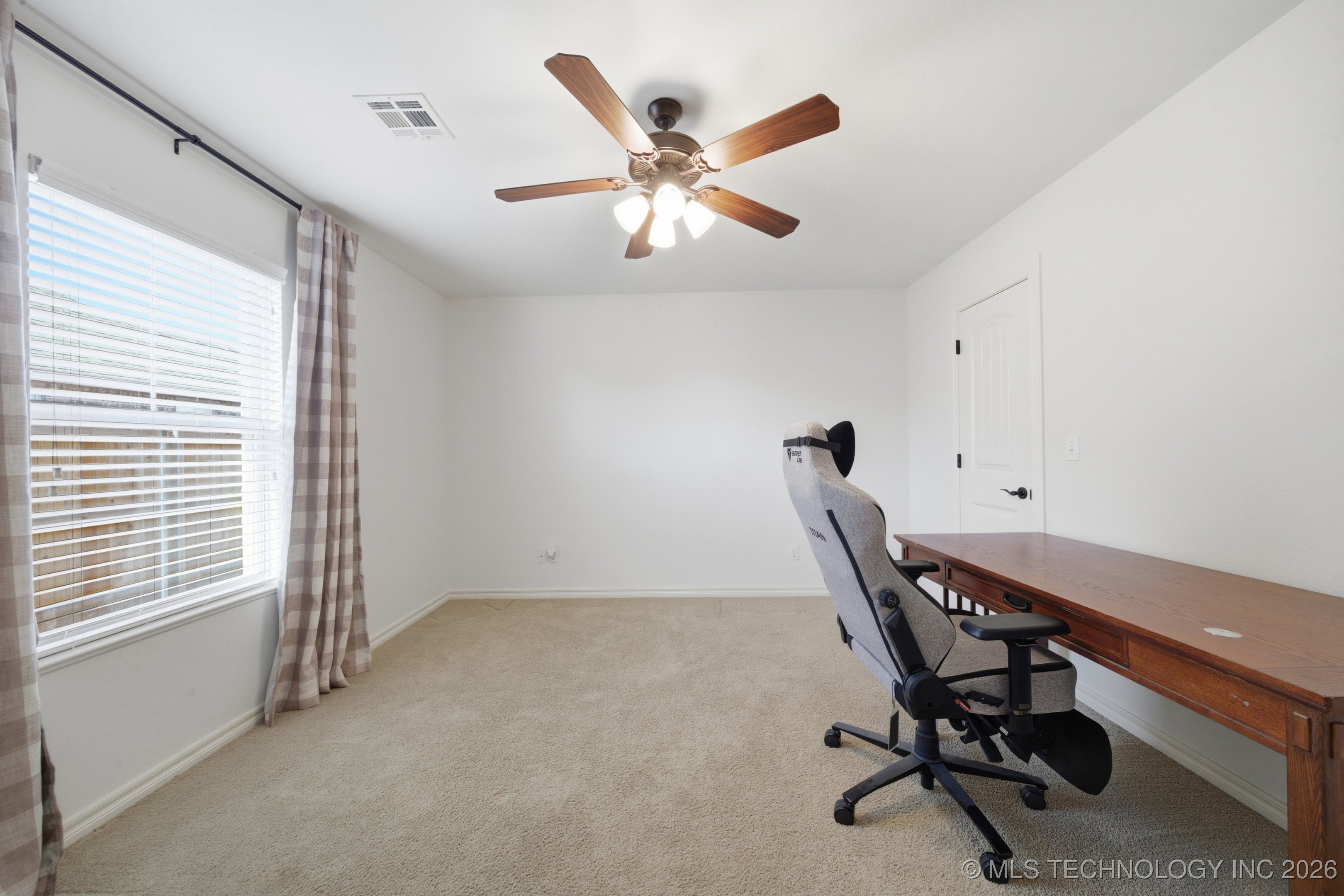 420 N Park Hill Loop Property Photo 33