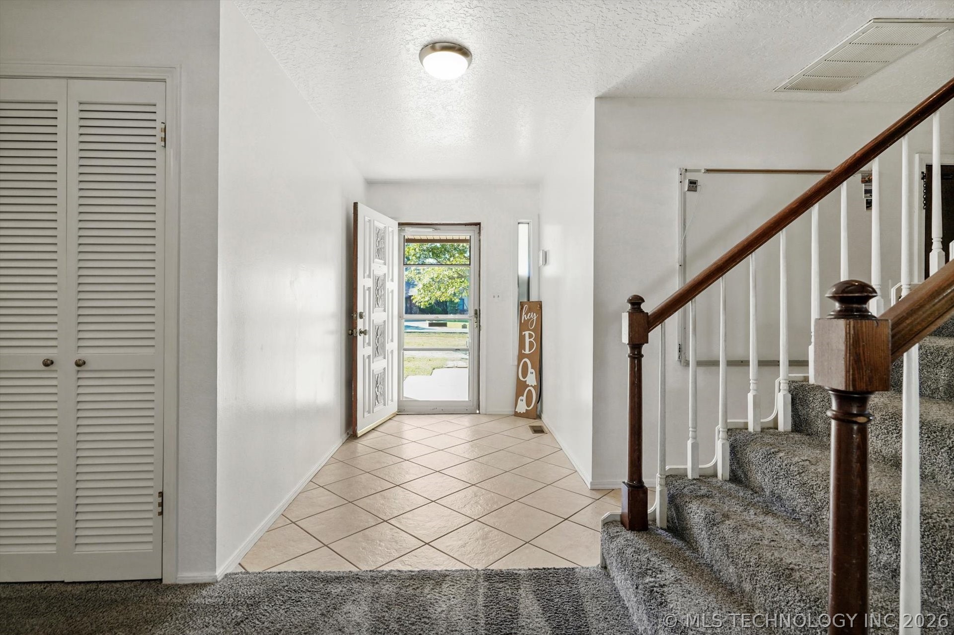 19929 E 43rd Street S Property Photo 4