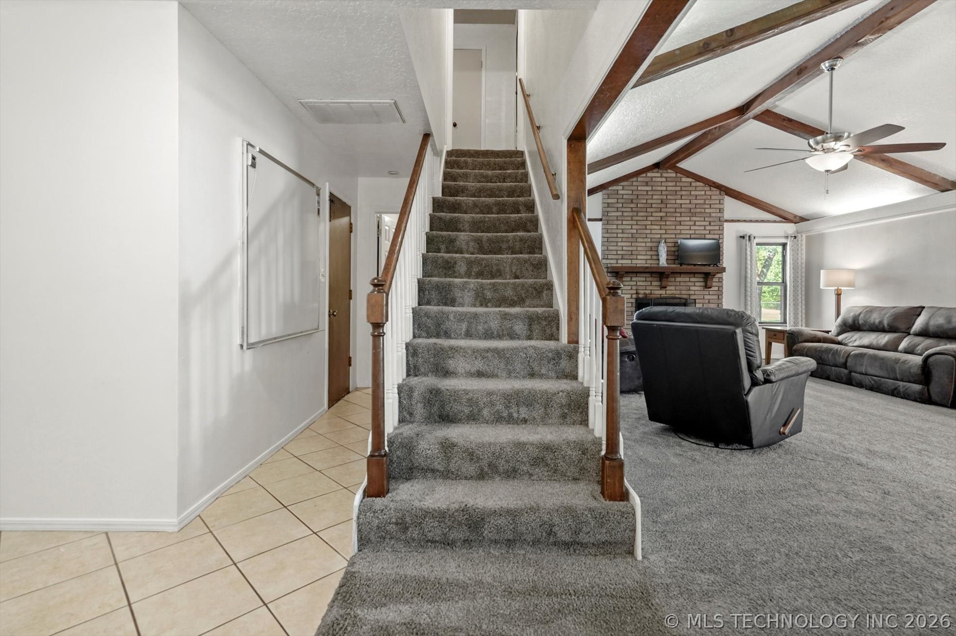 19929 E 43rd Street S Property Photo 5