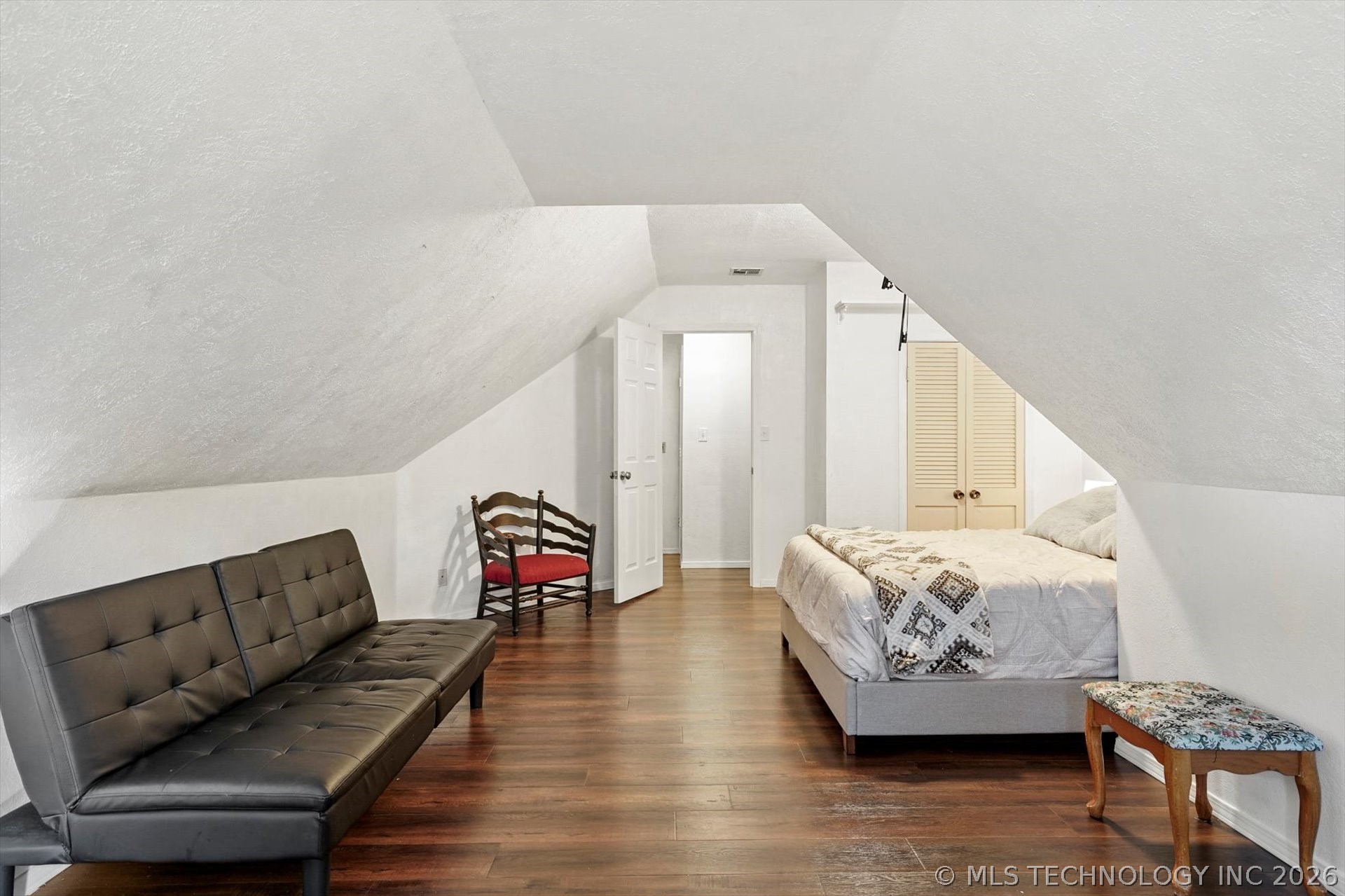 19929 E 43rd Street S Property Photo 20