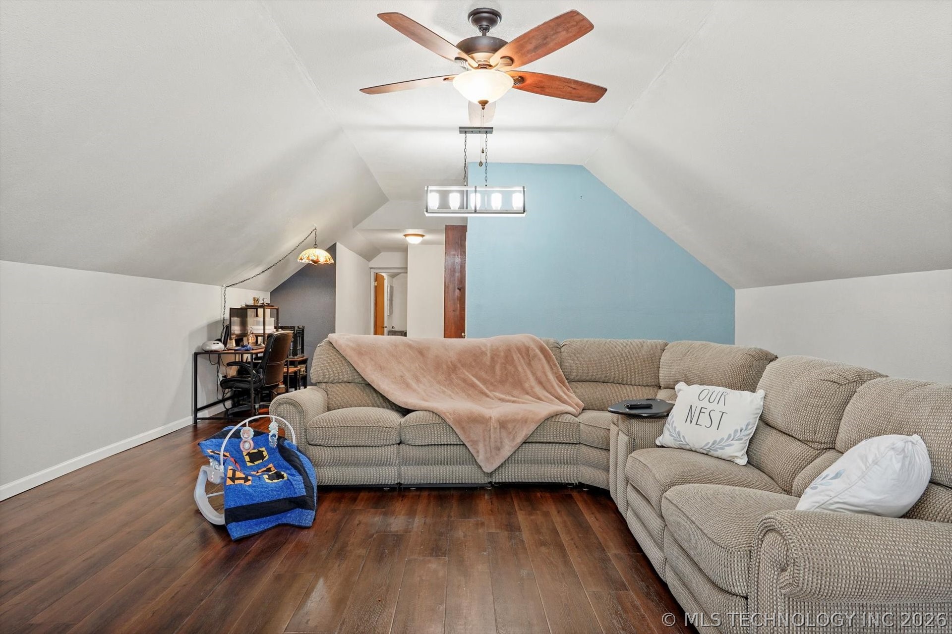 19929 E 43rd Street S Property Photo 22