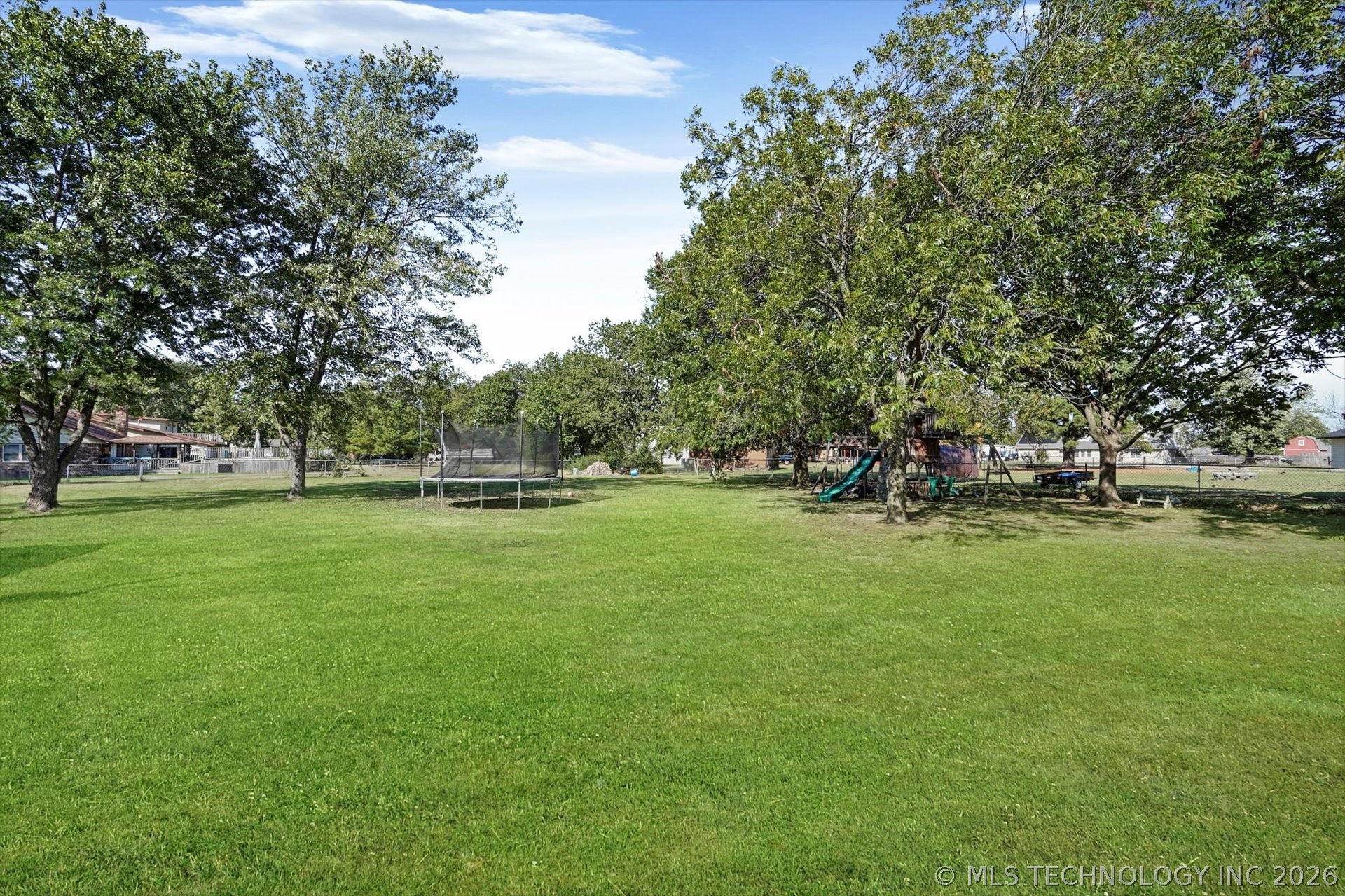 19929 E 43rd Street S Property Photo 26