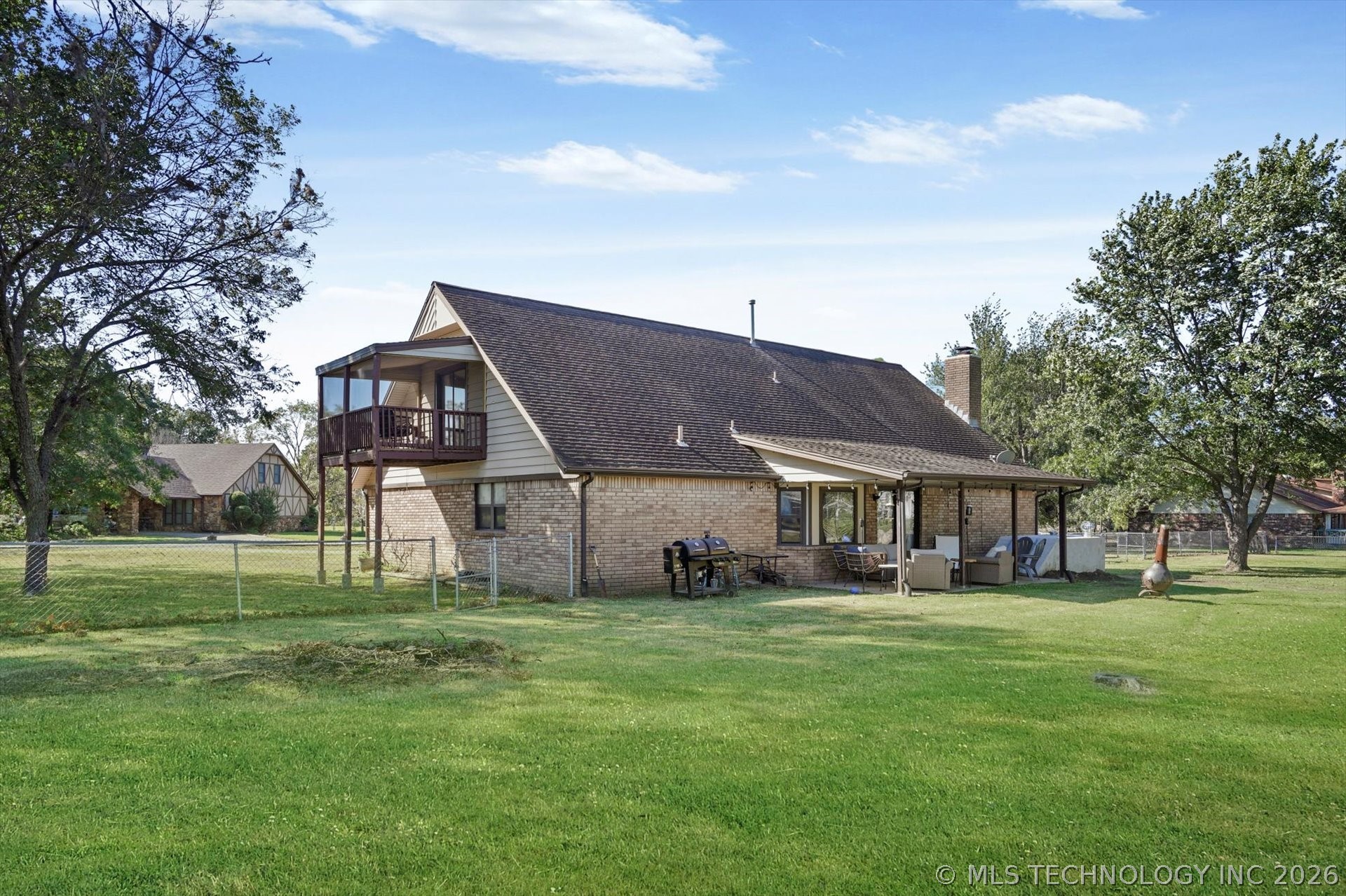 19929 E 43rd Street S Property Photo 27