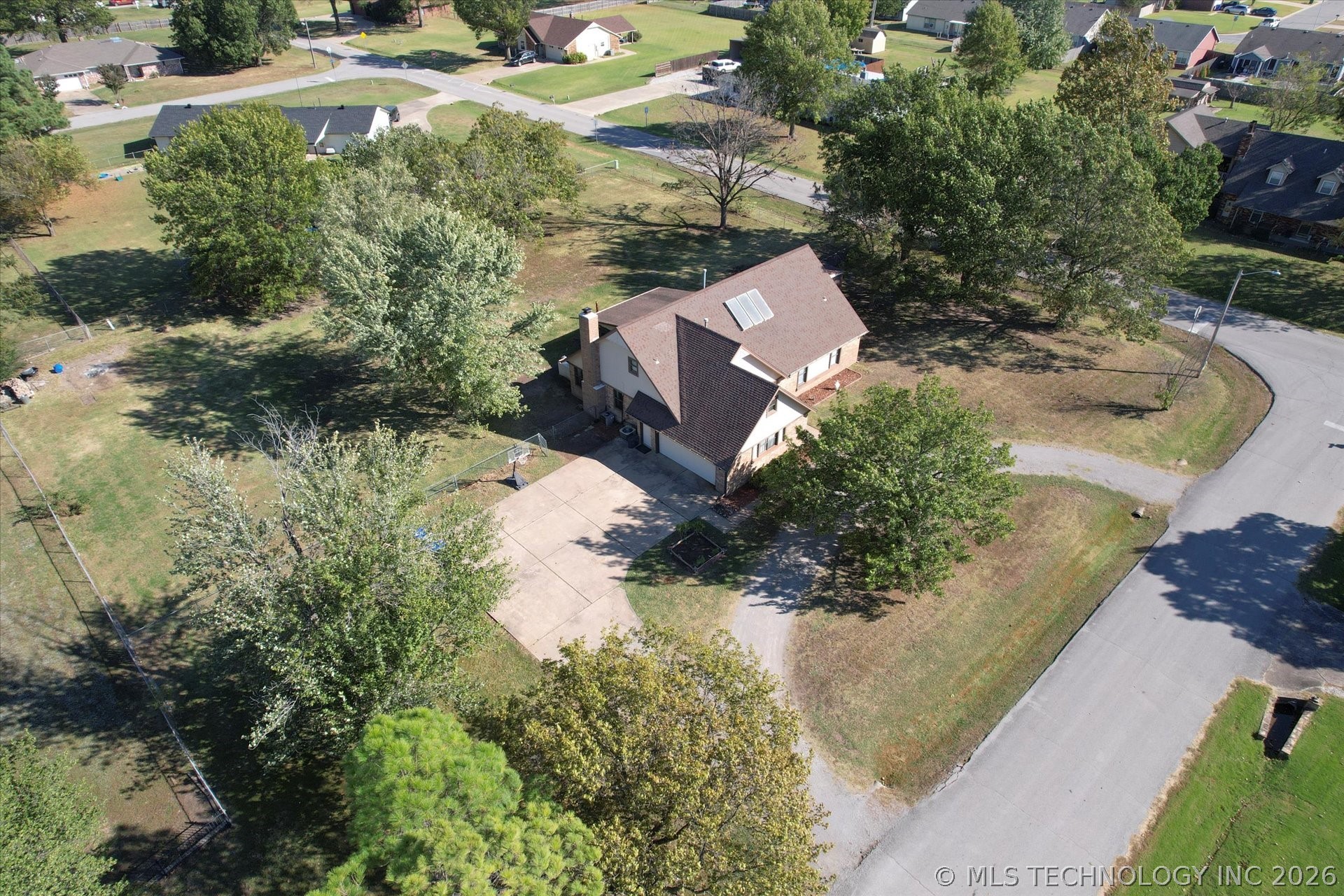 19929 E 43rd Street S Property Photo 31