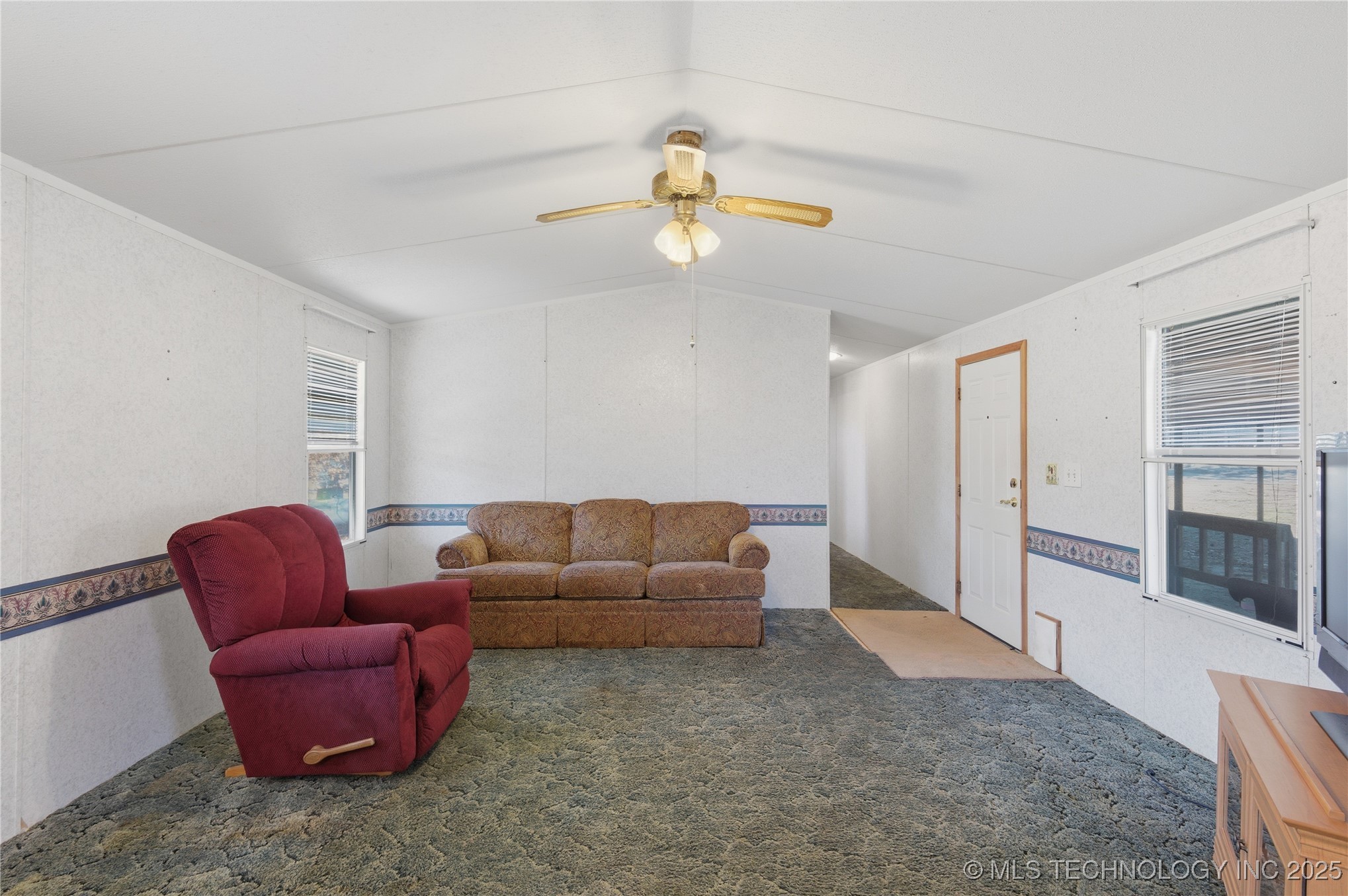 117525 S 4209 Road Property Photo 6
