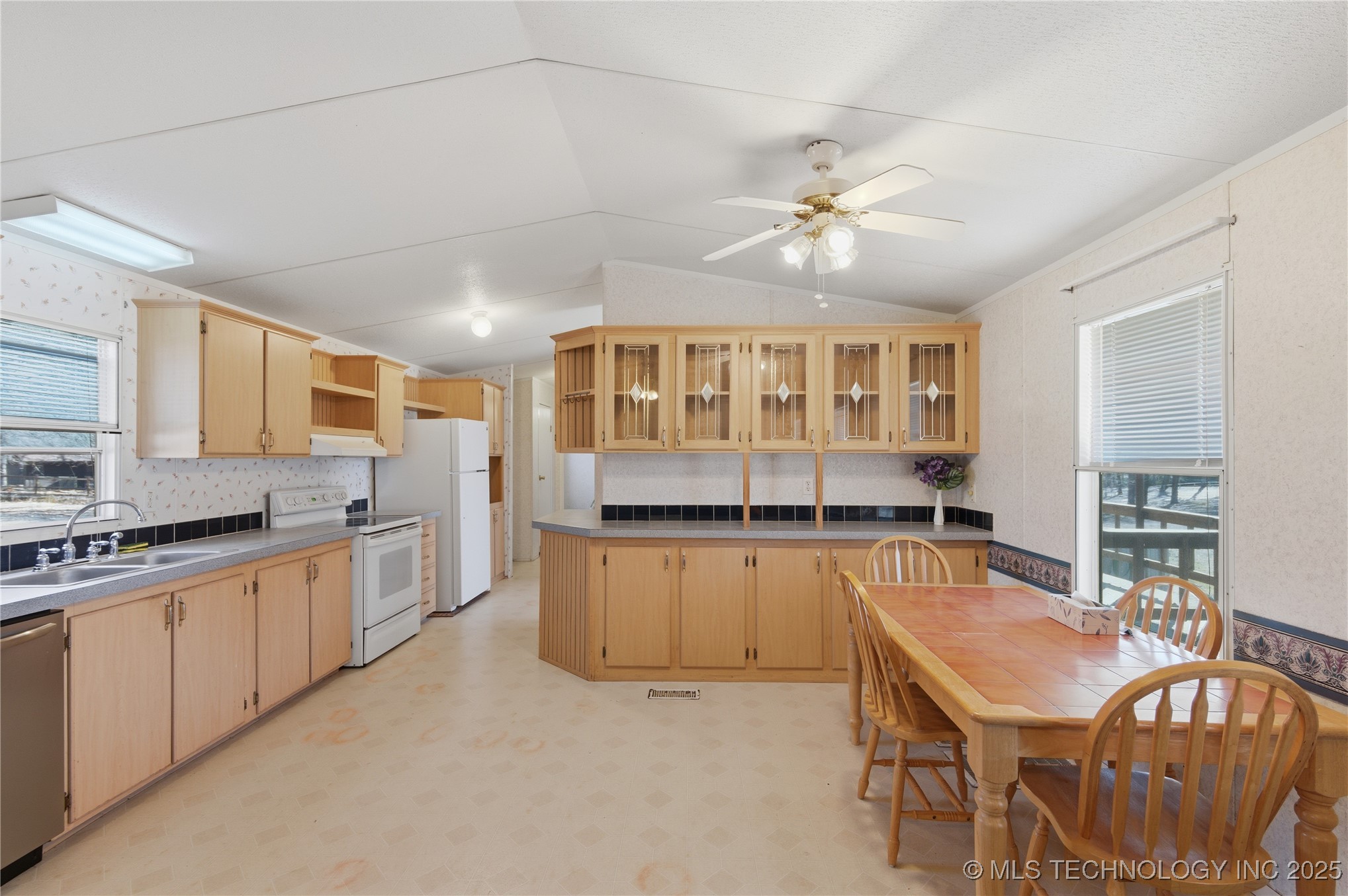 117525 S 4209 Road Property Photo 7