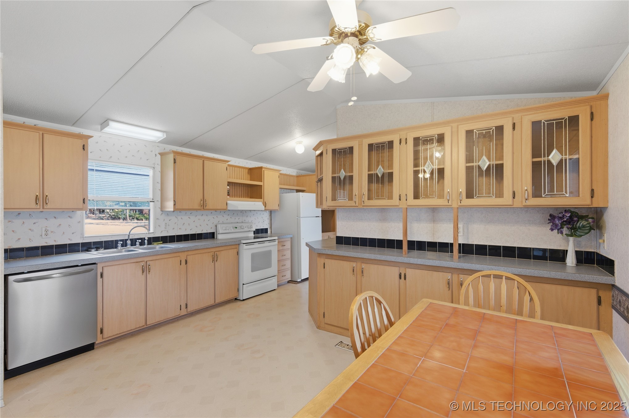 117525 S 4209 Road Property Photo 8